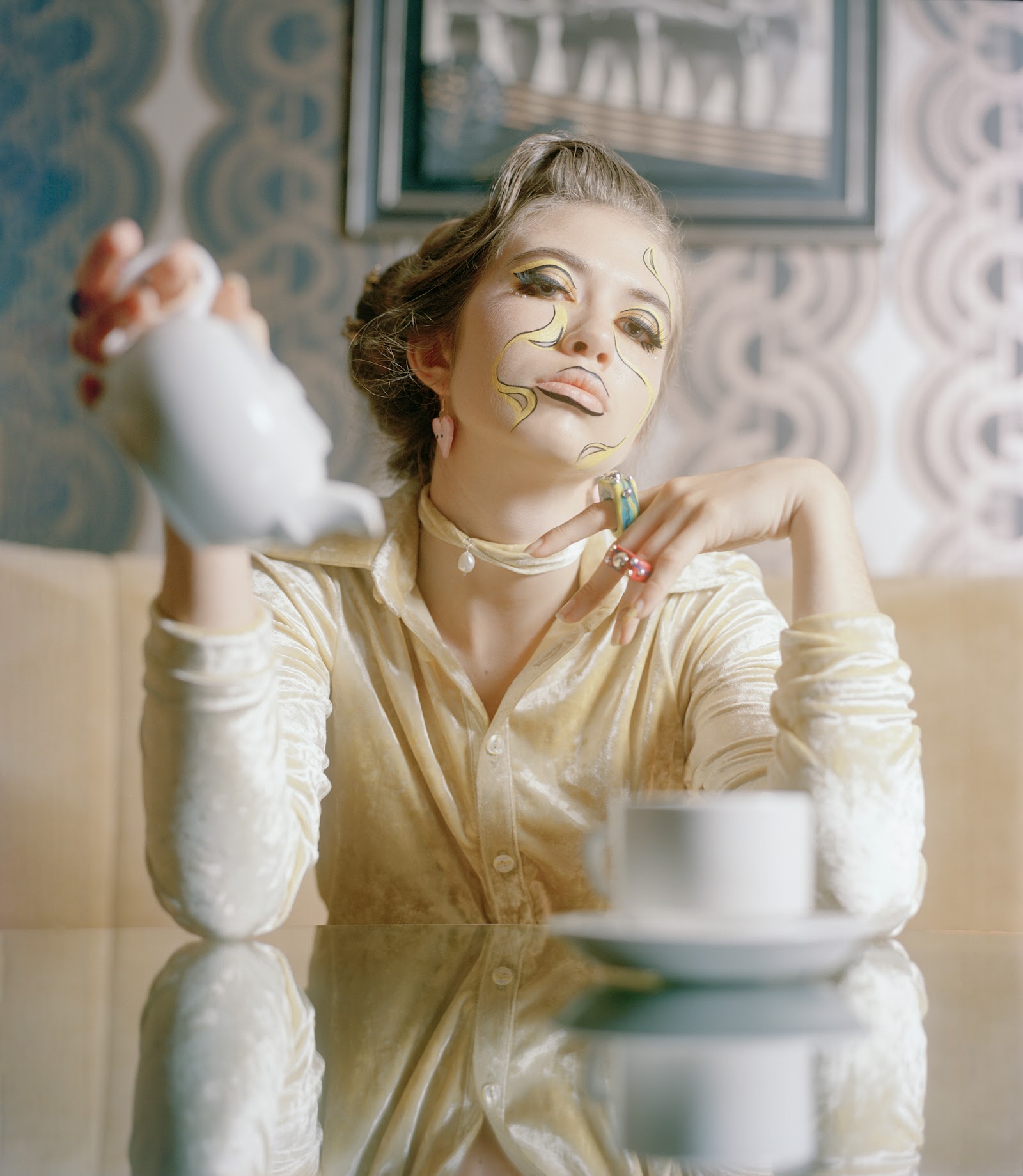 HOUSEBOUND — Look 13