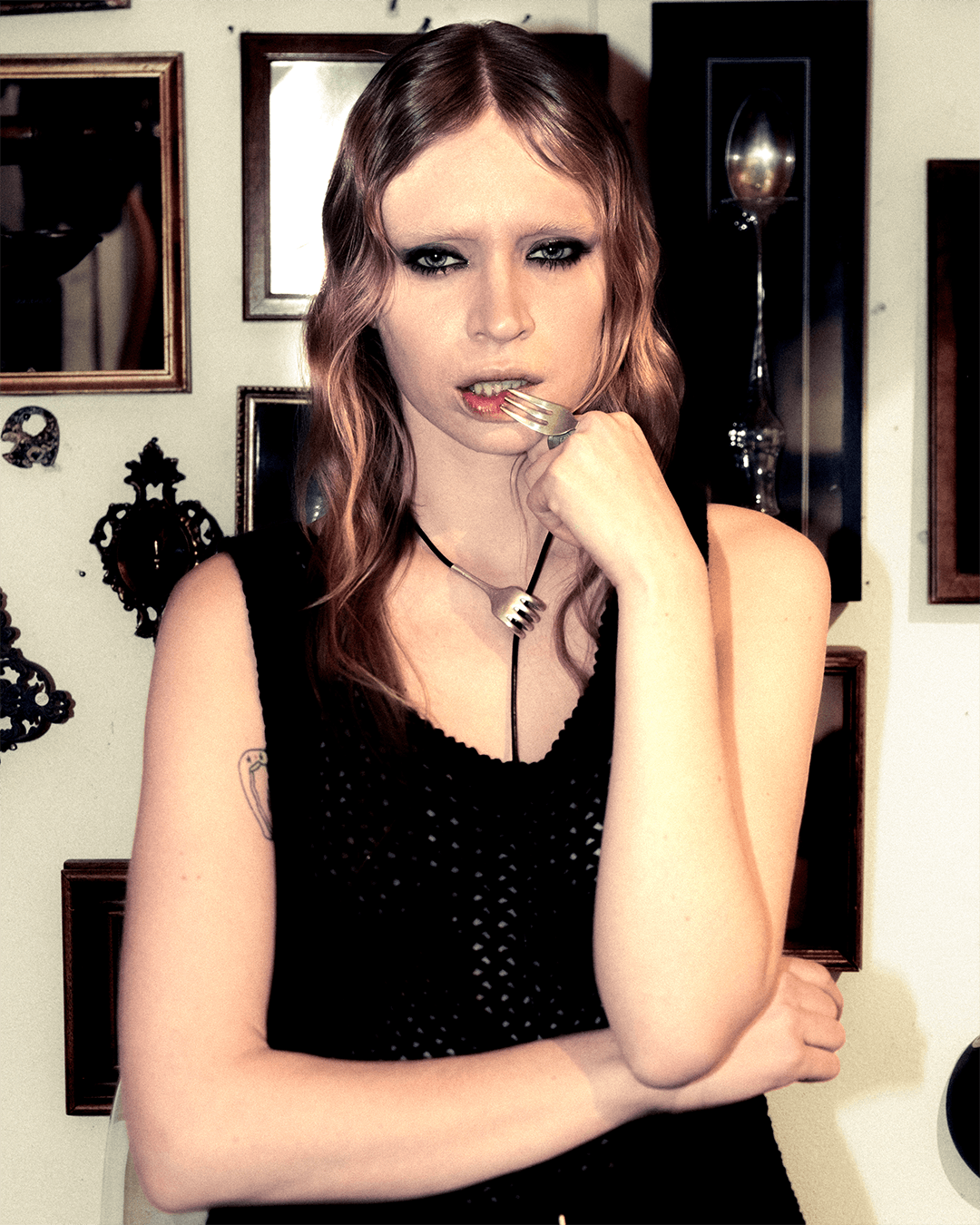 Until hate does us apart — Look 3