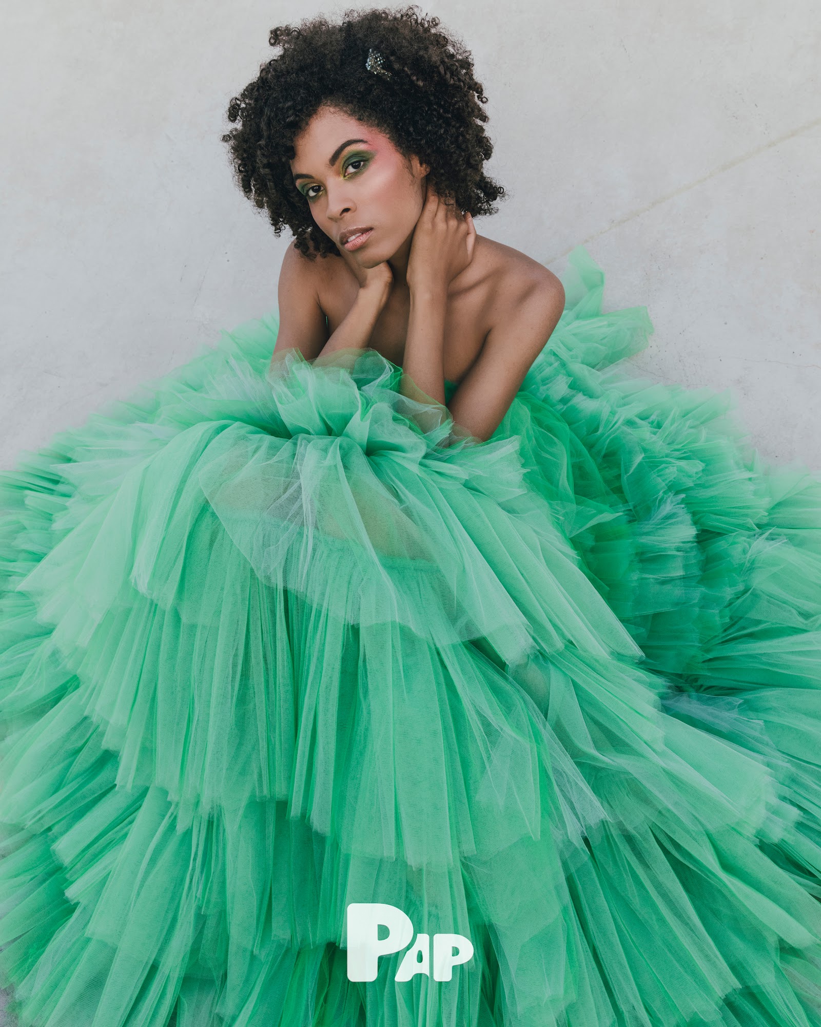 BRIGHT LIGHTS — Look 11
