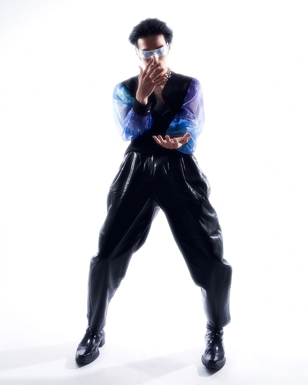 NETWORK — Look 10