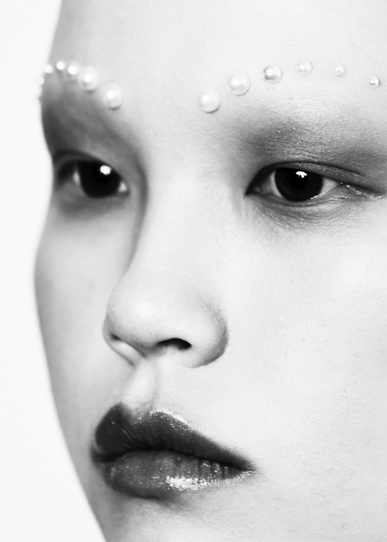 QUEEN — Look 2