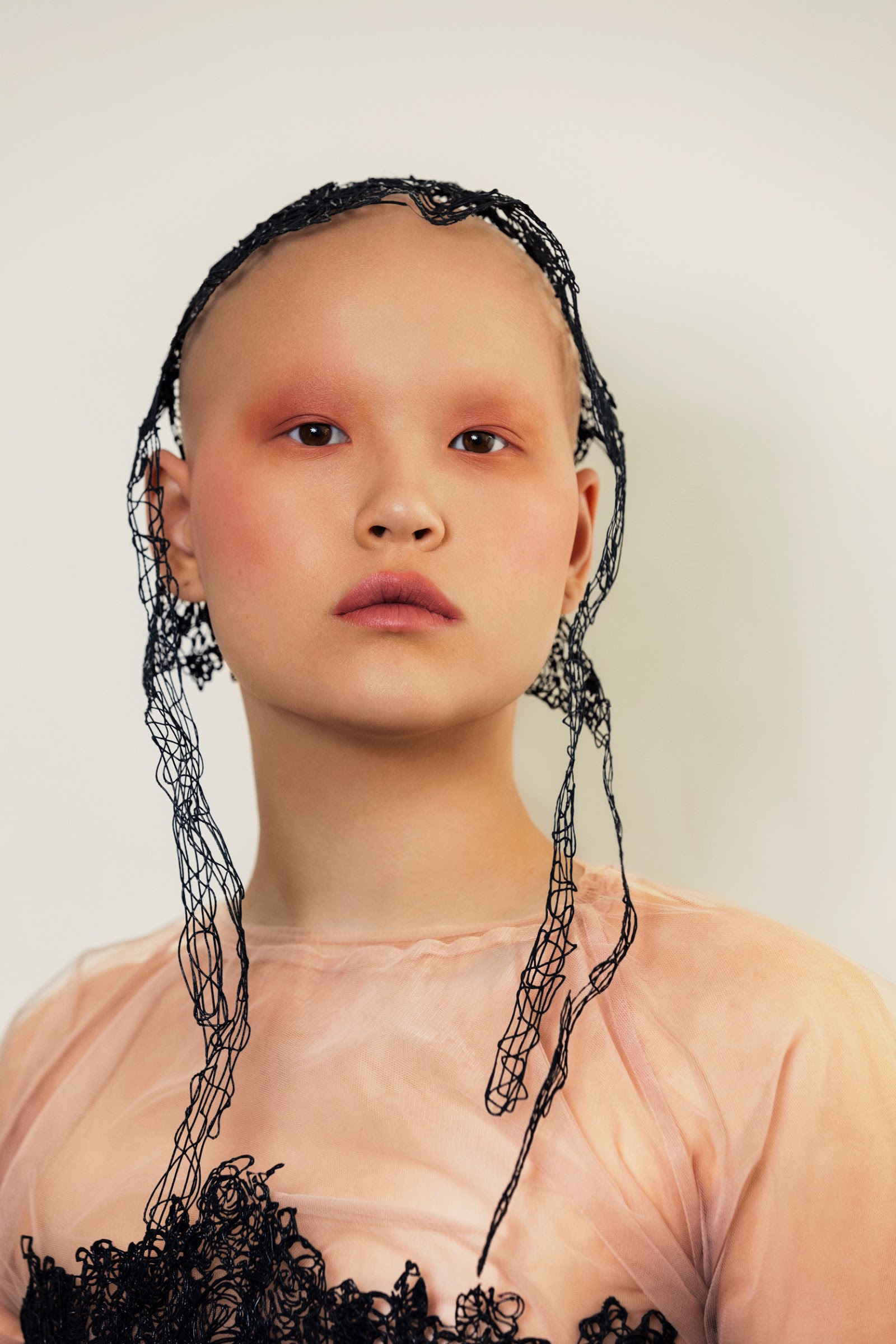 QUEEN — Look 5