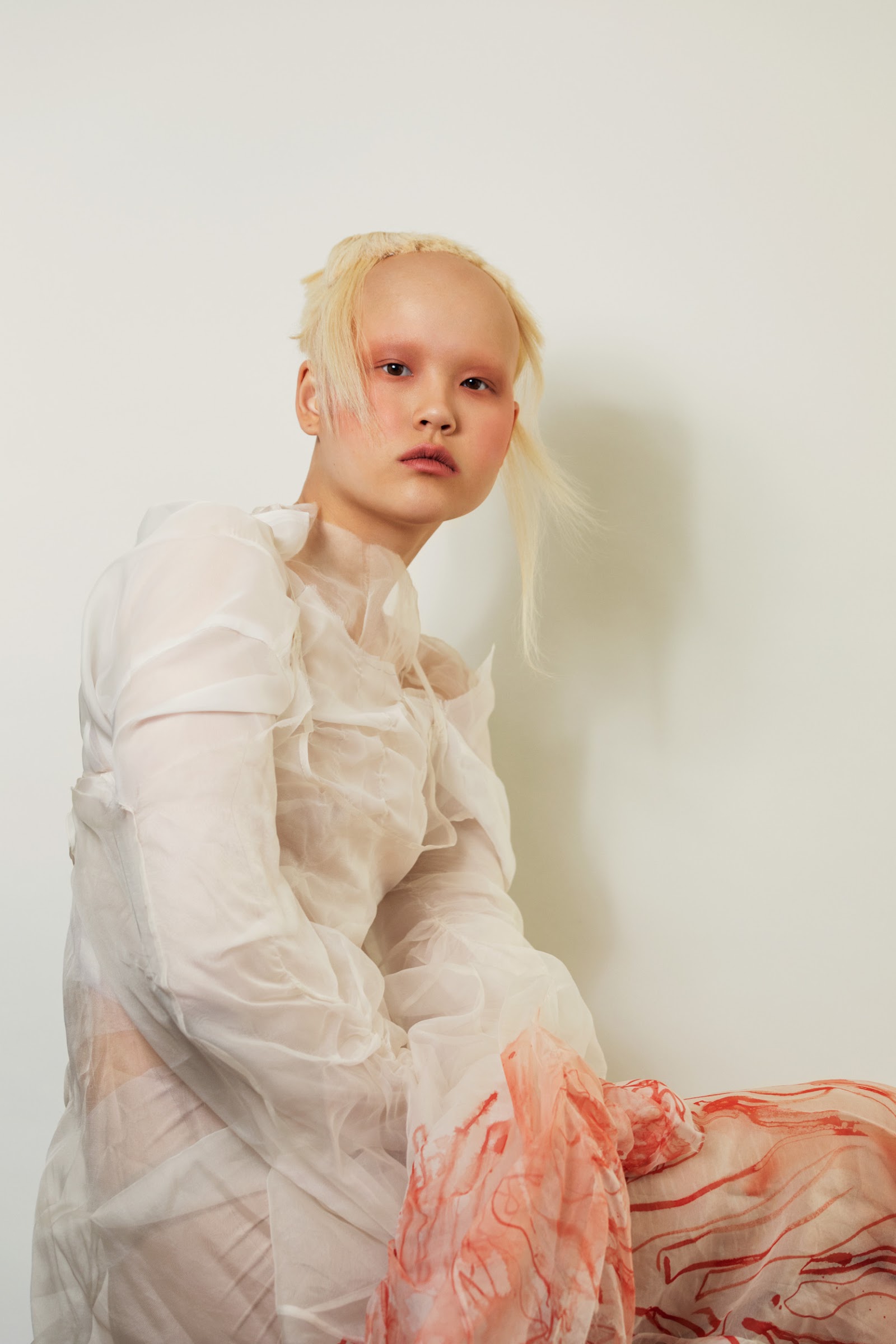 QUEEN — Look 7