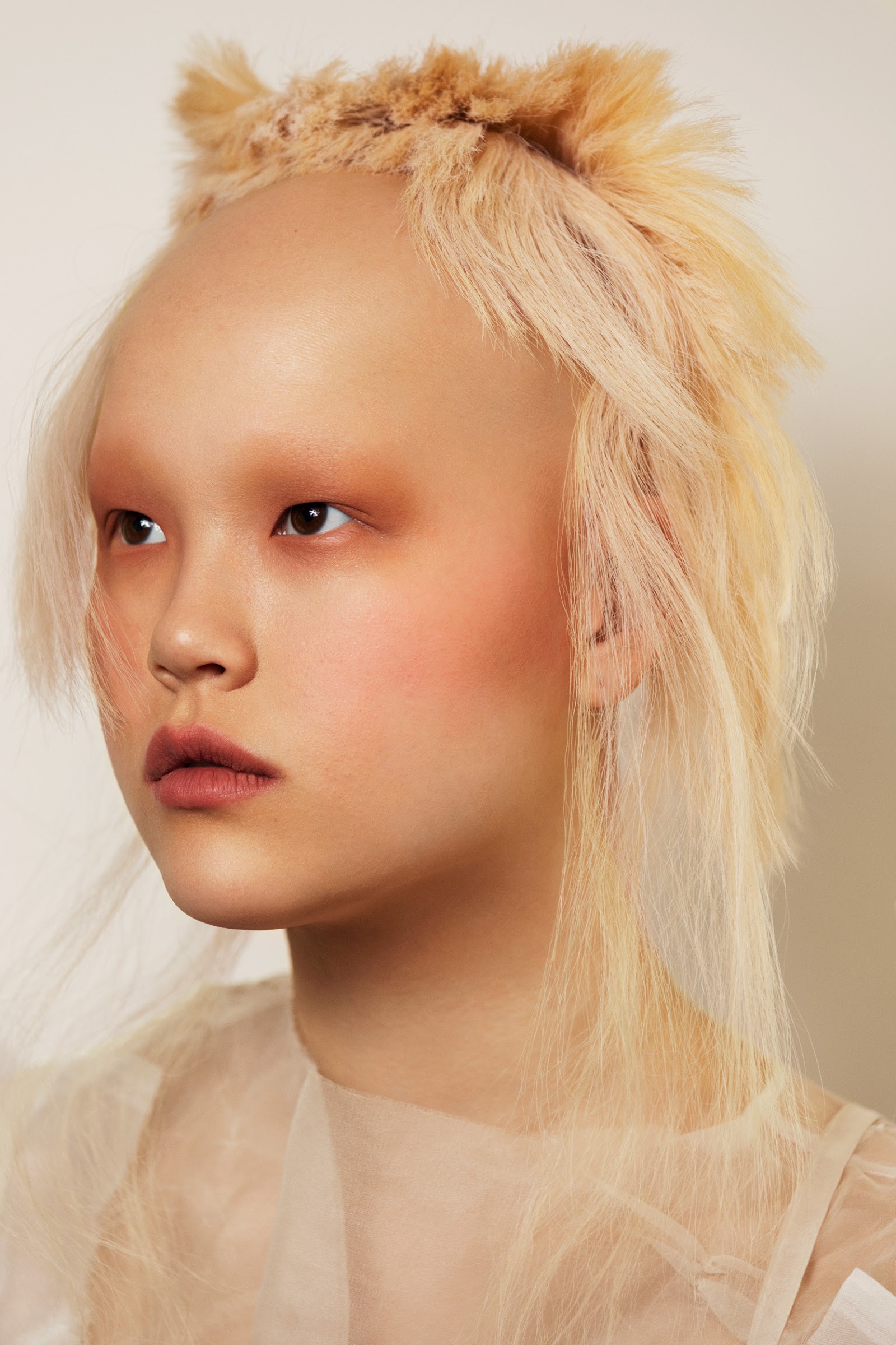 QUEEN — Look 8