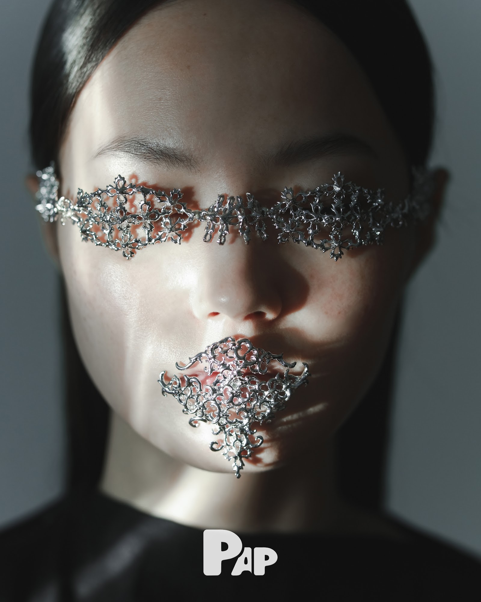 MOONBEAM — Look 6