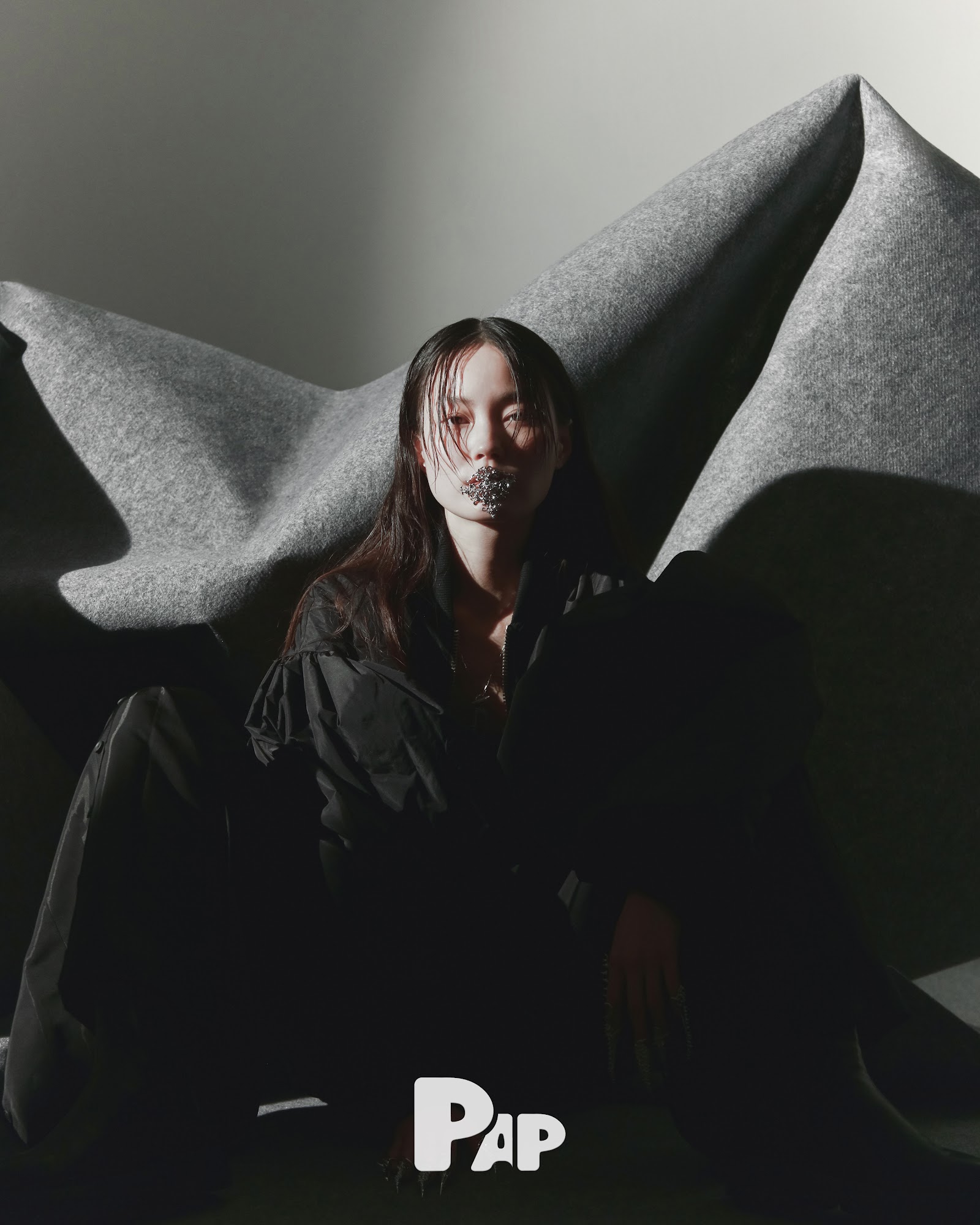 MOONBEAM — Look 8