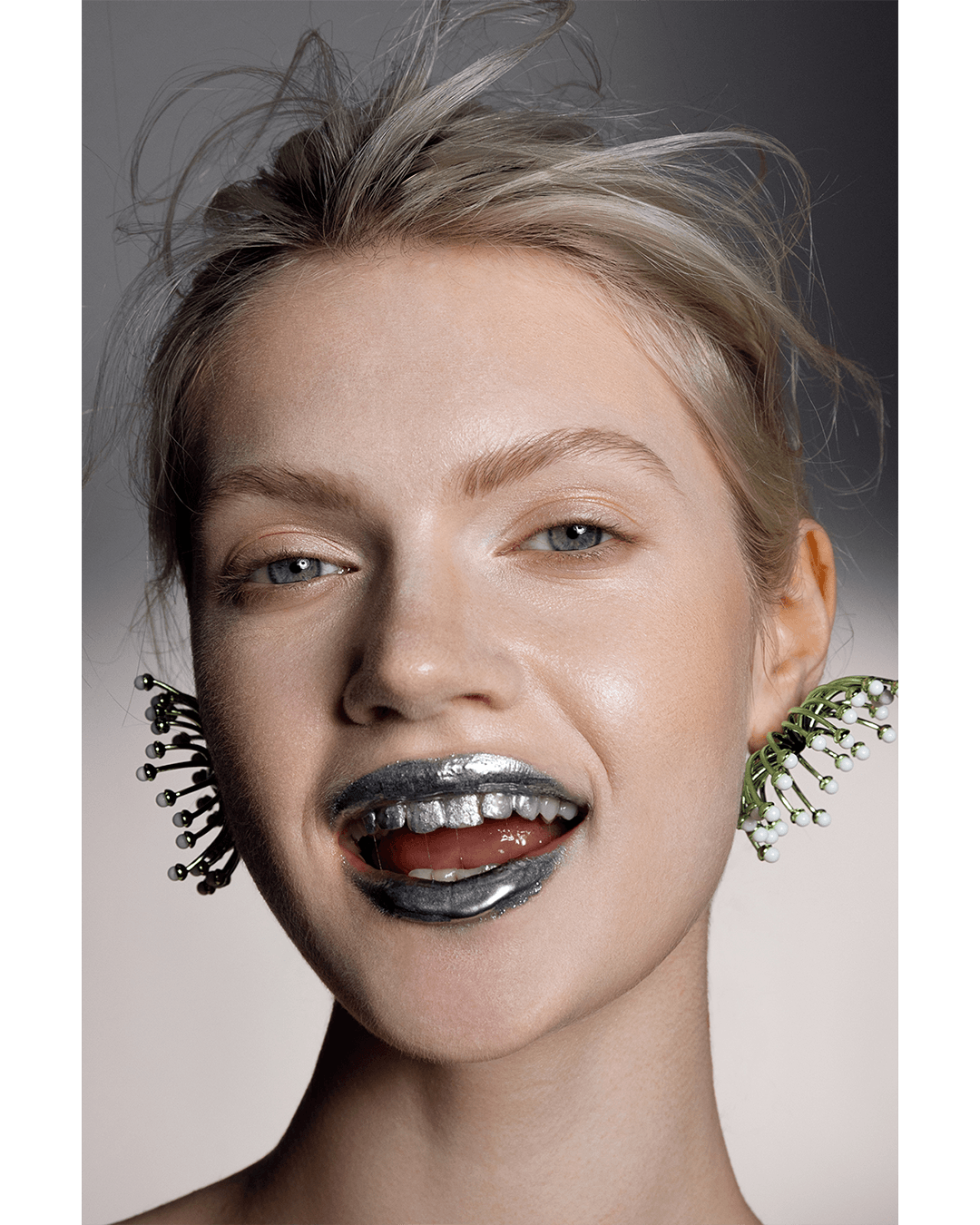 Off The Standards — Look 10