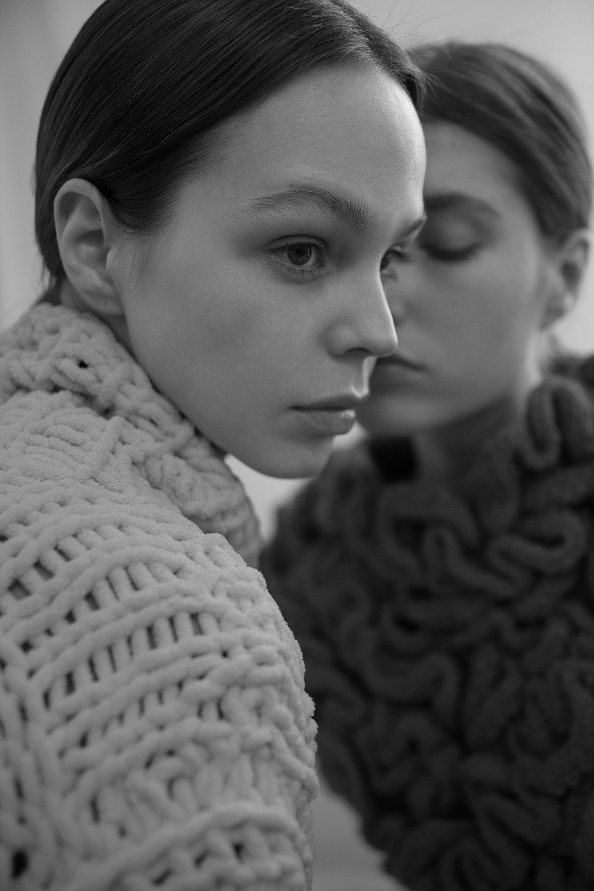 ROMANTIC SISTERHOOD — Look 10