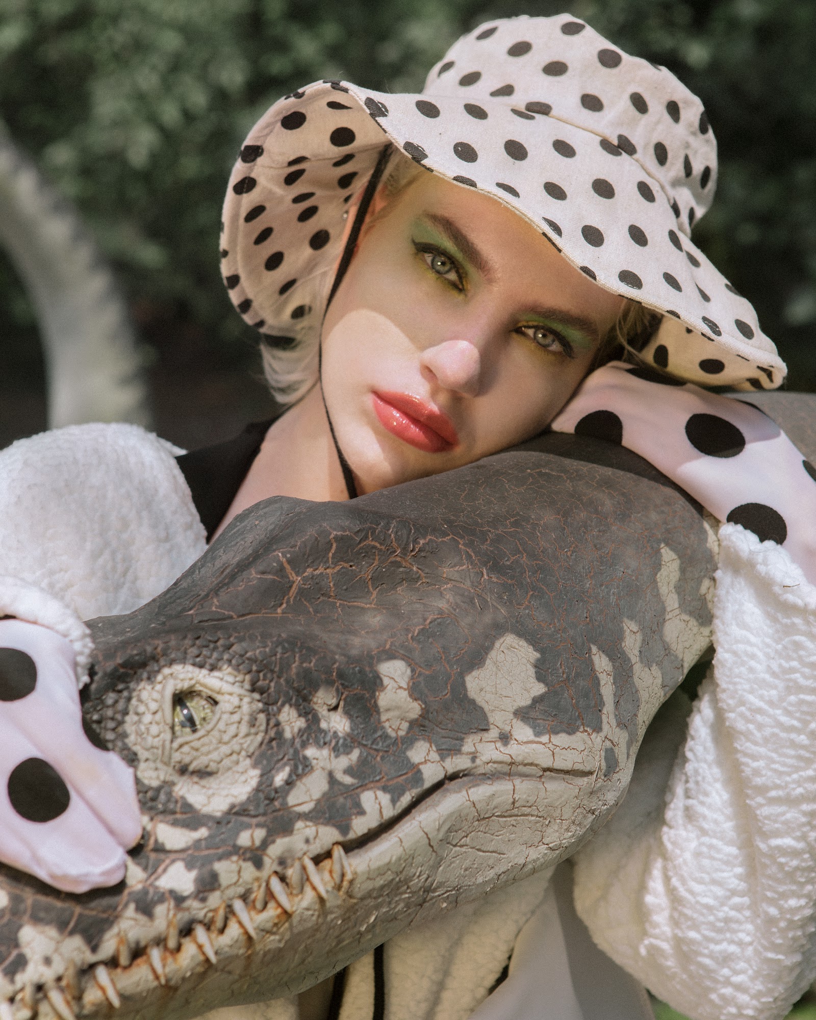 EXTREMELY PRIMITIVE — Look 2