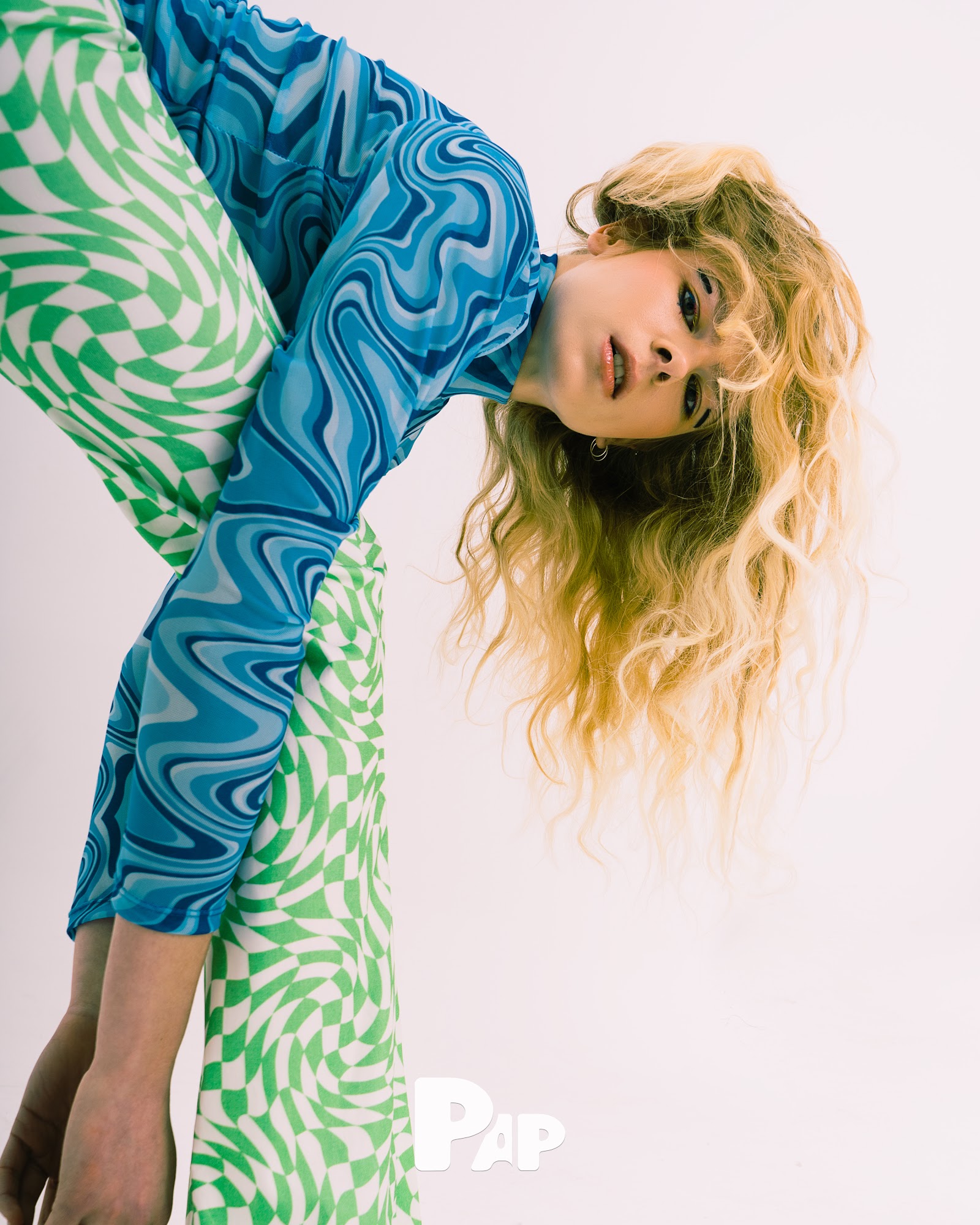 PLAY DATE — Look 2