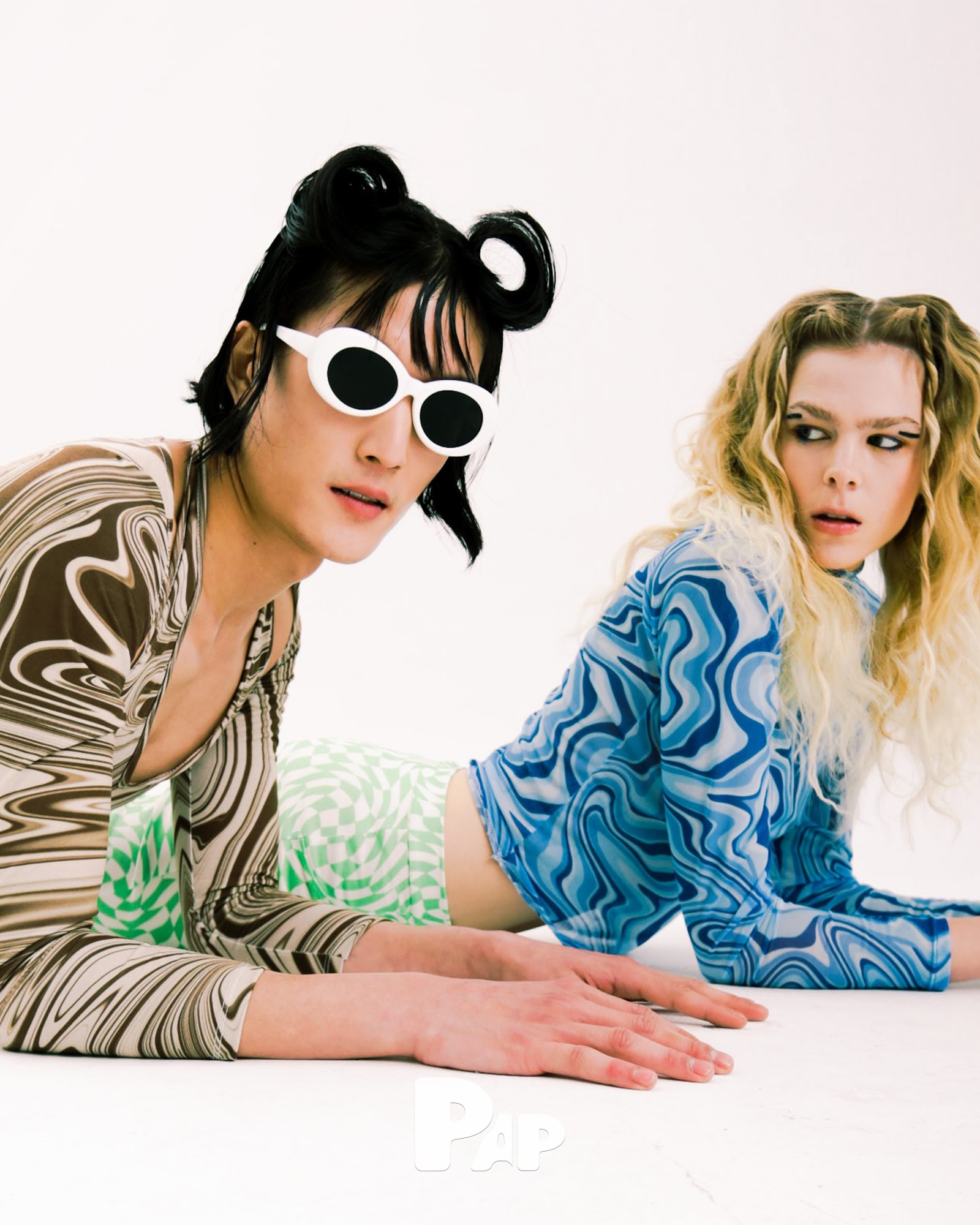 PLAY DATE — Look 9