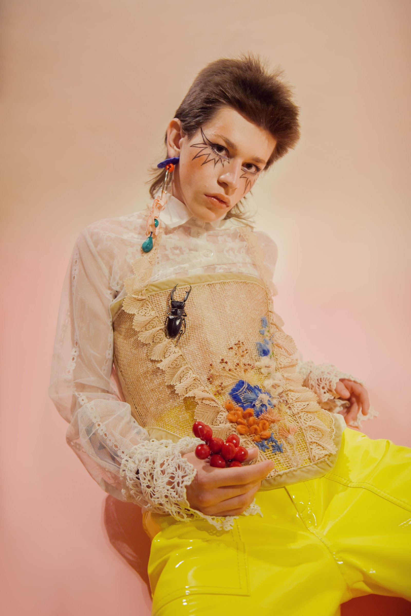 RADICAL ROMANCE — Look 4