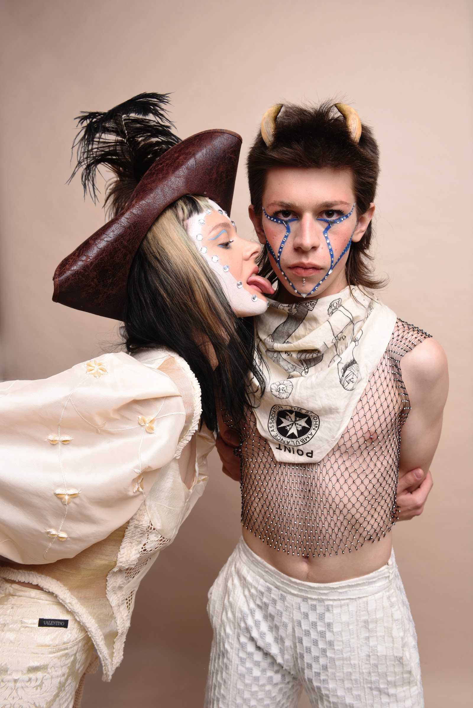 RADICAL ROMANCE — Look 5