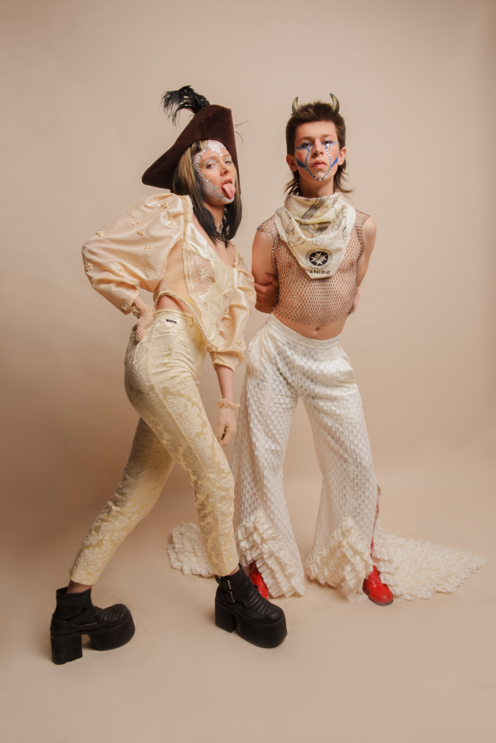 RADICAL ROMANCE — Look 7