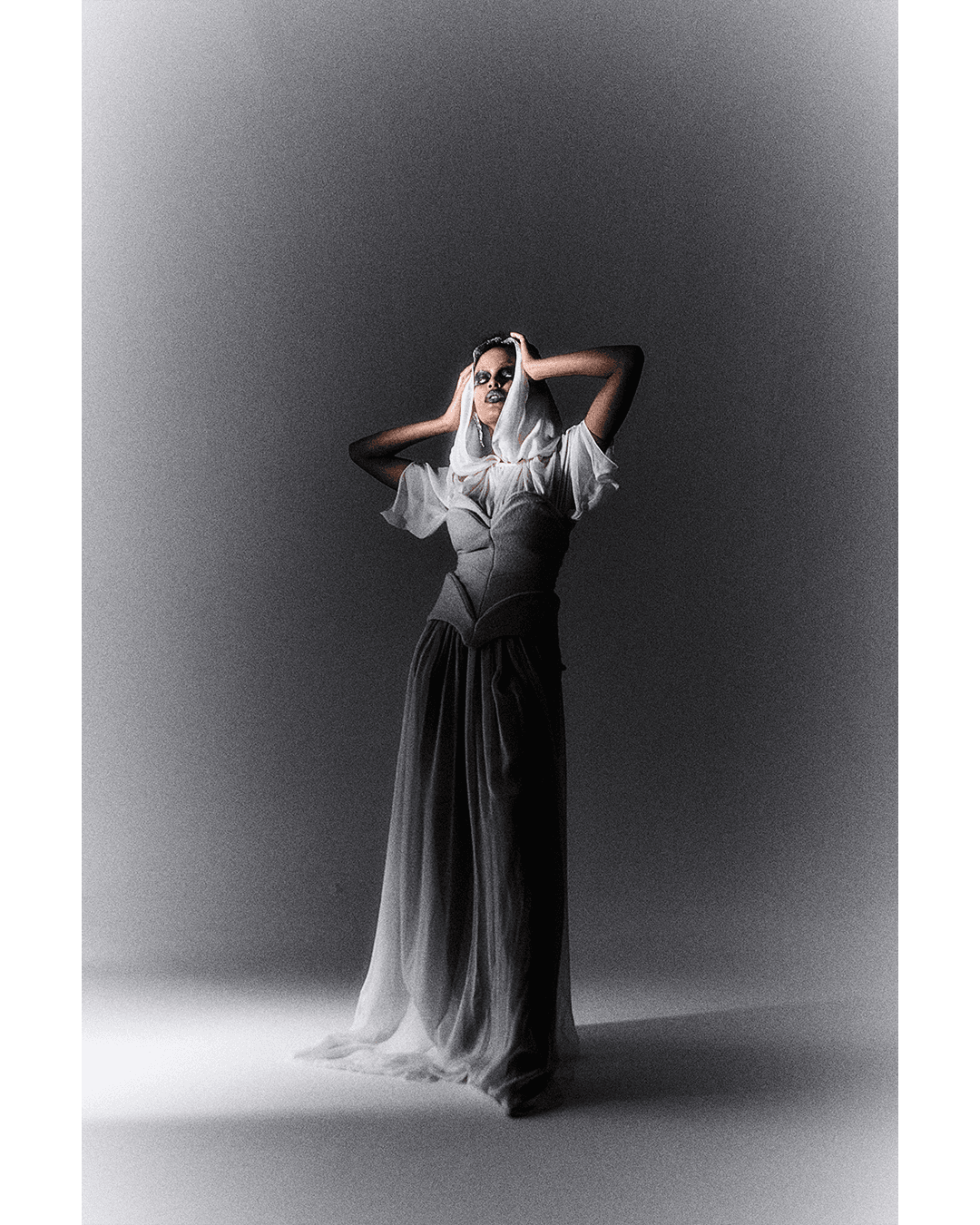 Lux Obscura — Look 2