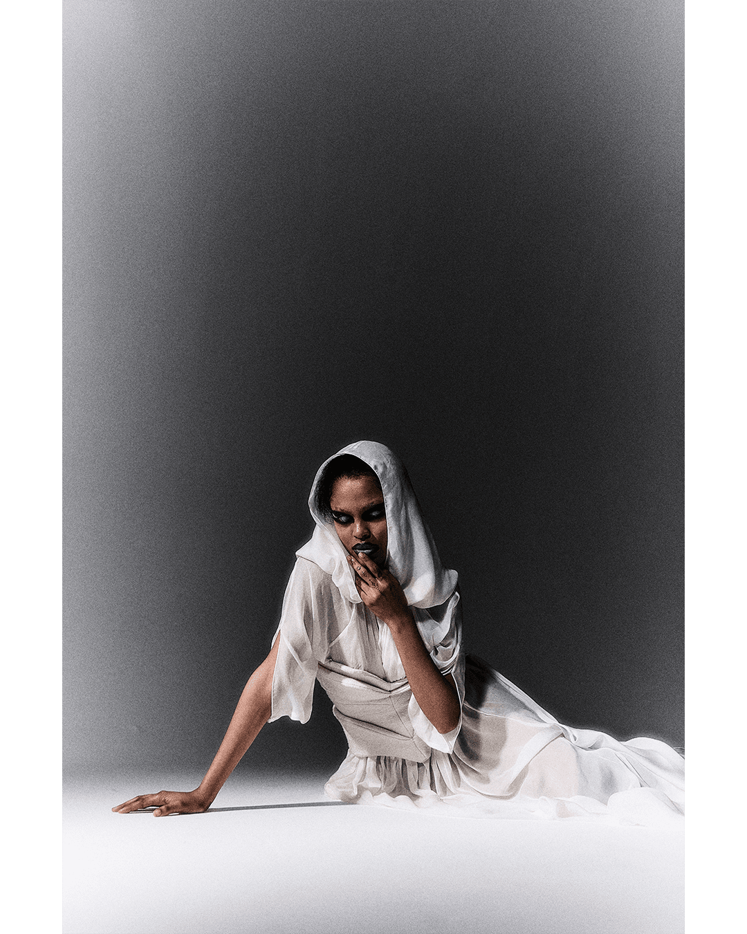 Lux Obscura — Look 12