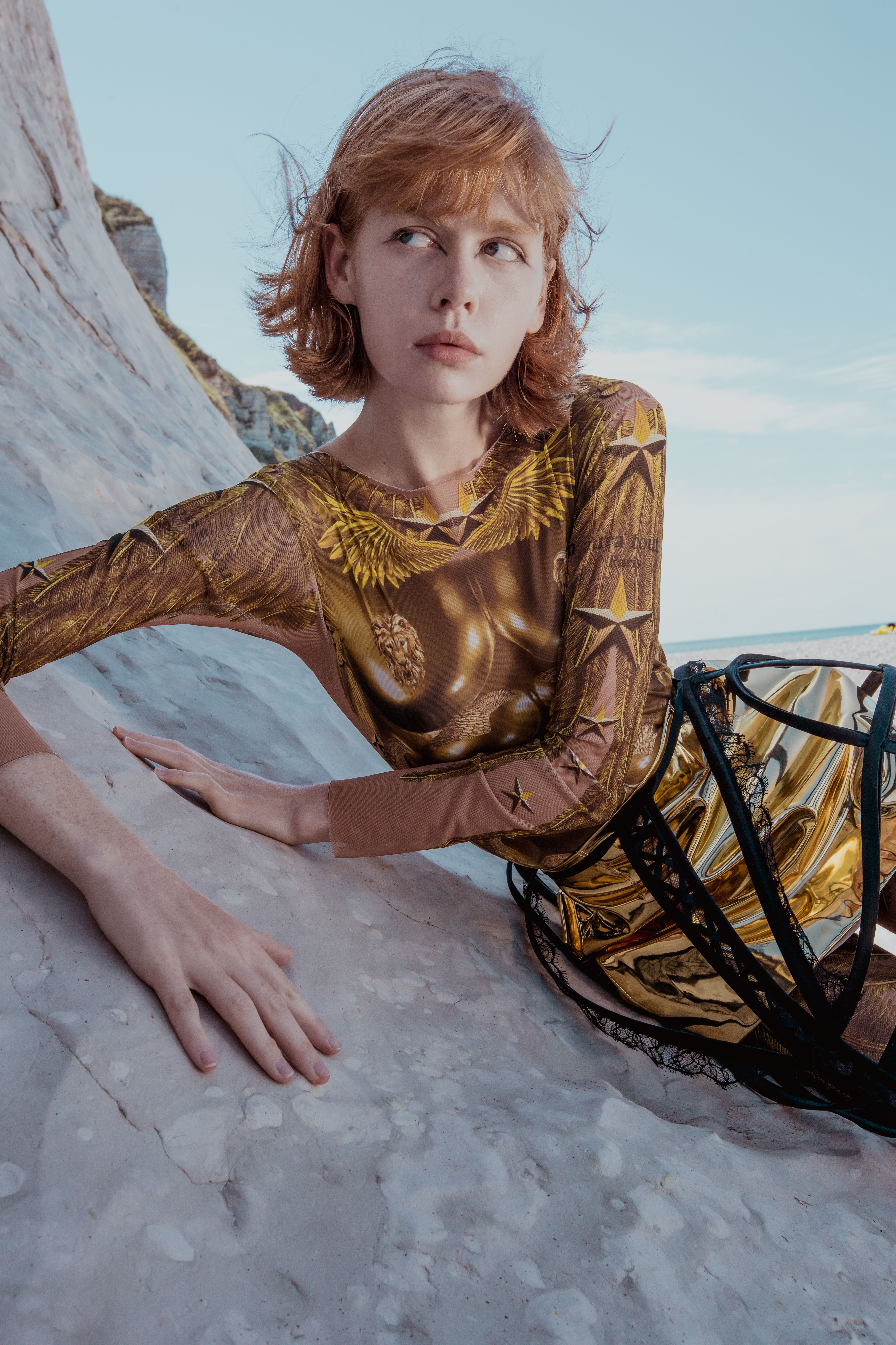 APOCALYPTICAL LOVE — Look 3