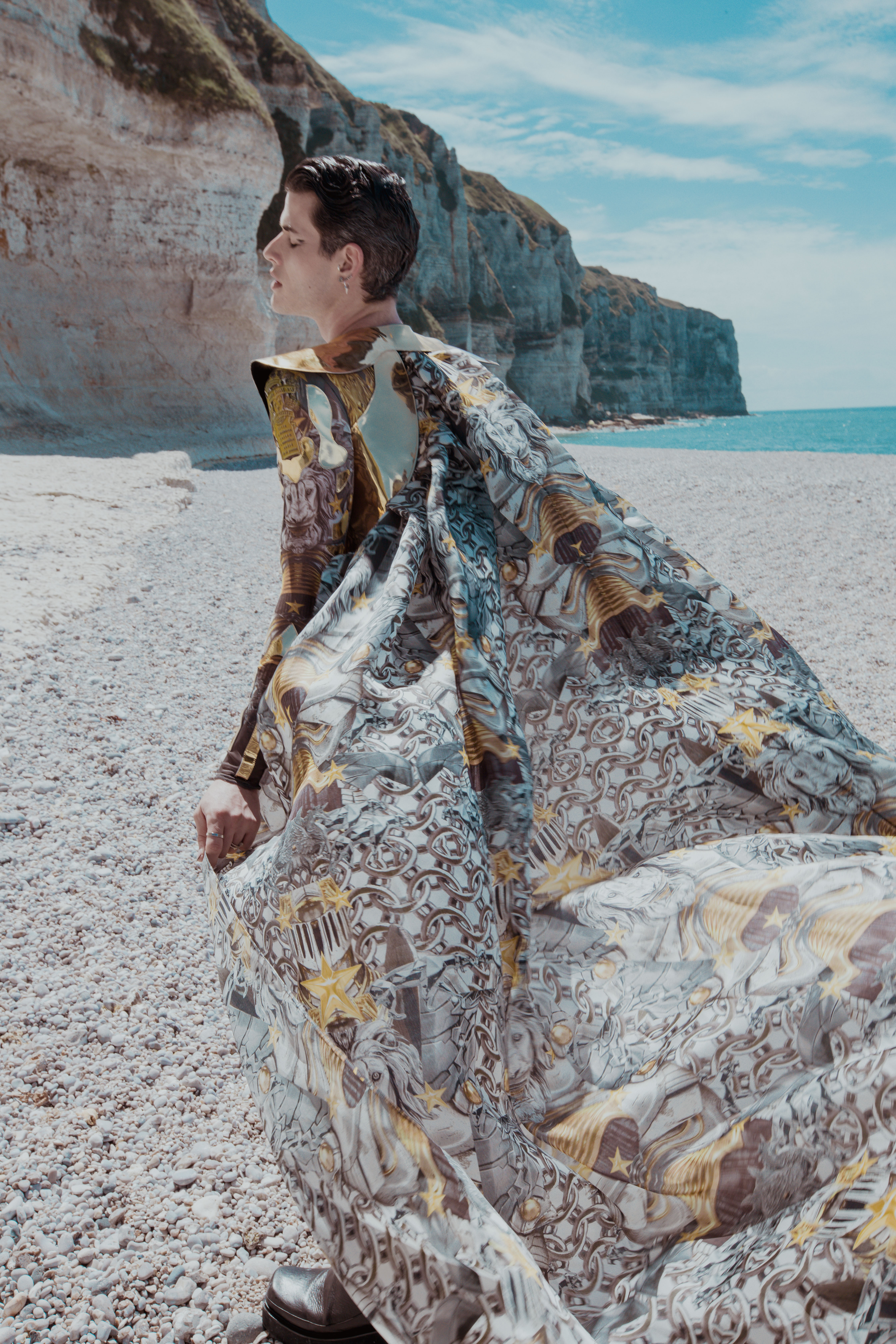 APOCALYPTICAL LOVE — Look 6