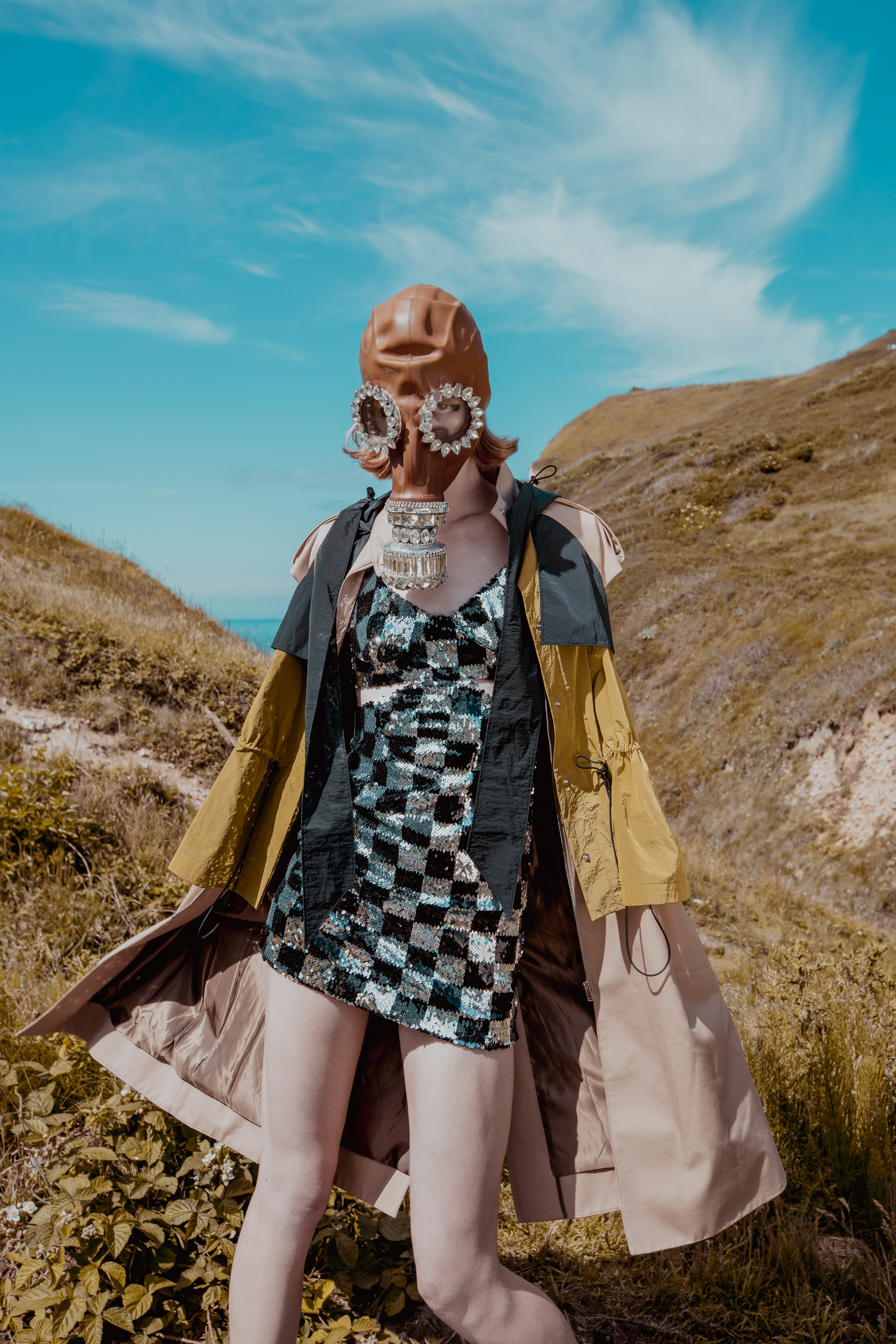 APOCALYPTICAL LOVE — Look 11