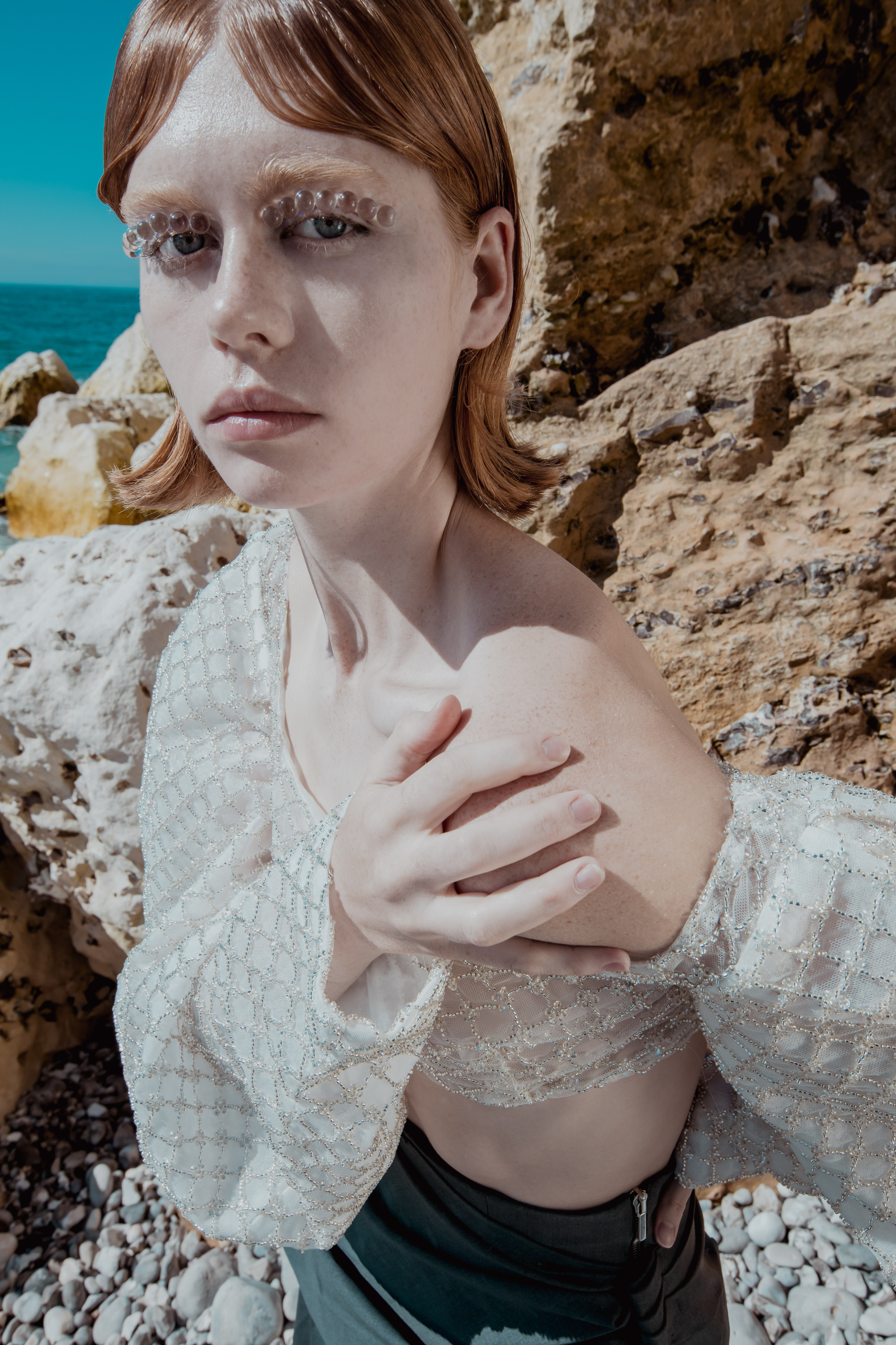 APOCALYPTICAL LOVE — Look 14
