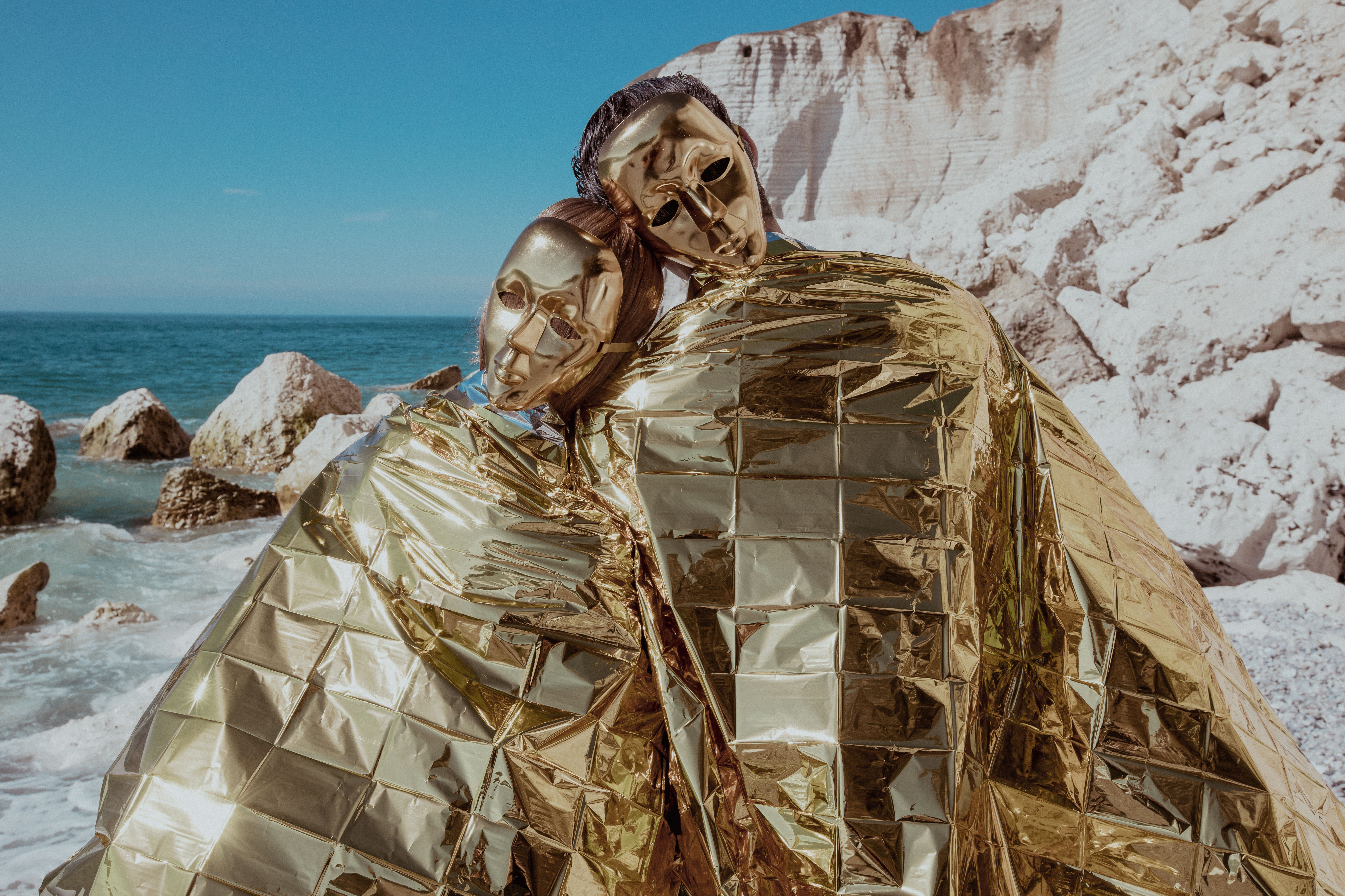 APOCALYPTICAL LOVE — Look 20