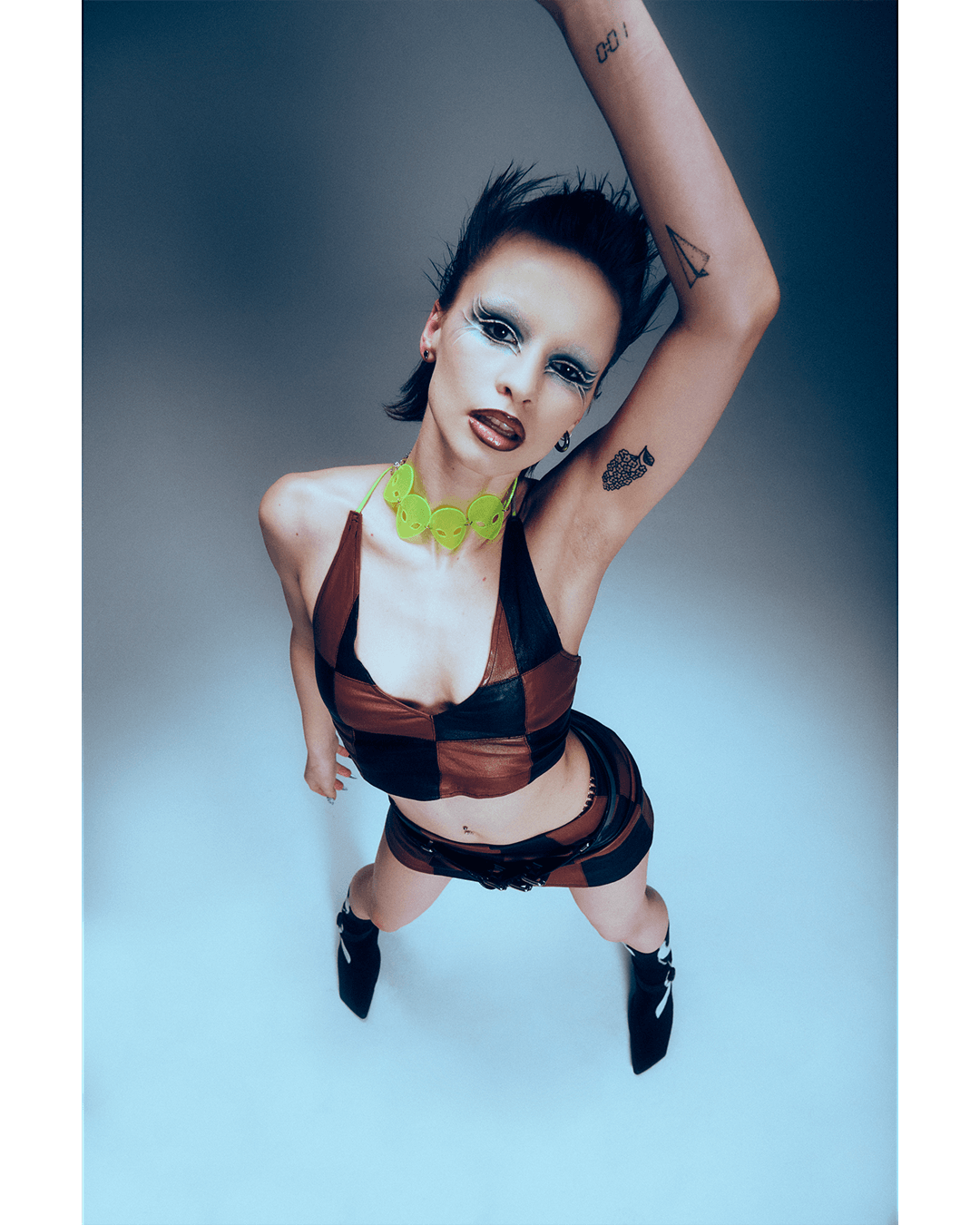 MTV 90's - 00's golden era — Look 12