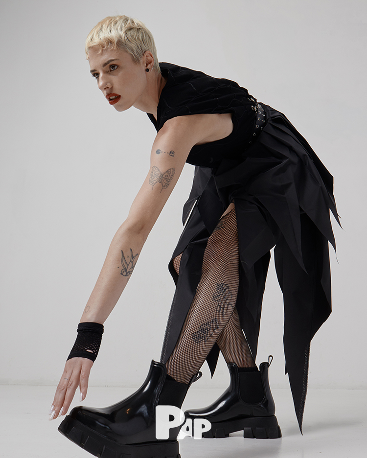 PUNK/QUAKE — Look 20