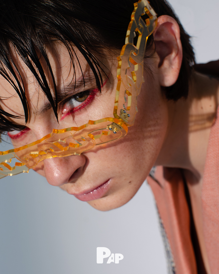 INDESTRUCTIBLE — Look 9