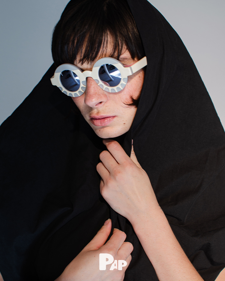 INDESTRUCTIBLE — Look 14