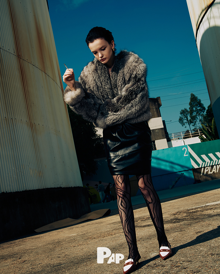 UGLY AND BEAUTIFUL IN THE FASHION CIRCLE — Look 13