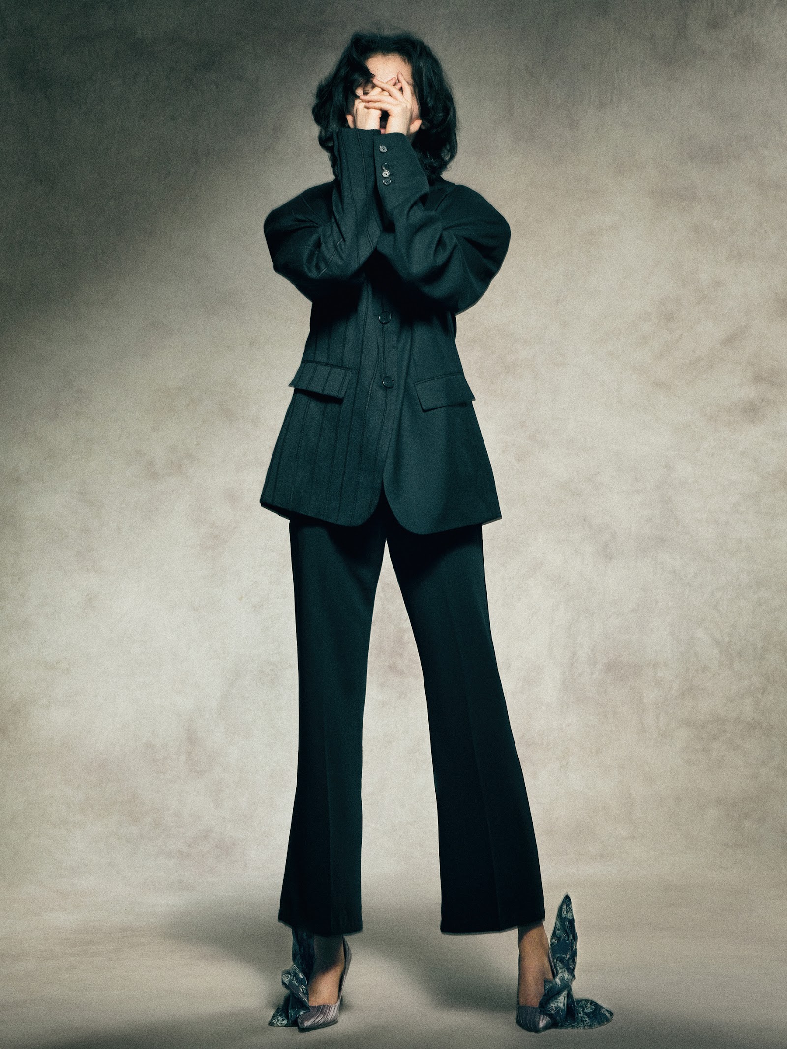 MEMORIES OF ILLUSION — Look 3