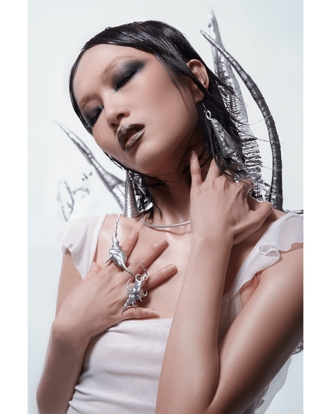 X — Look 17