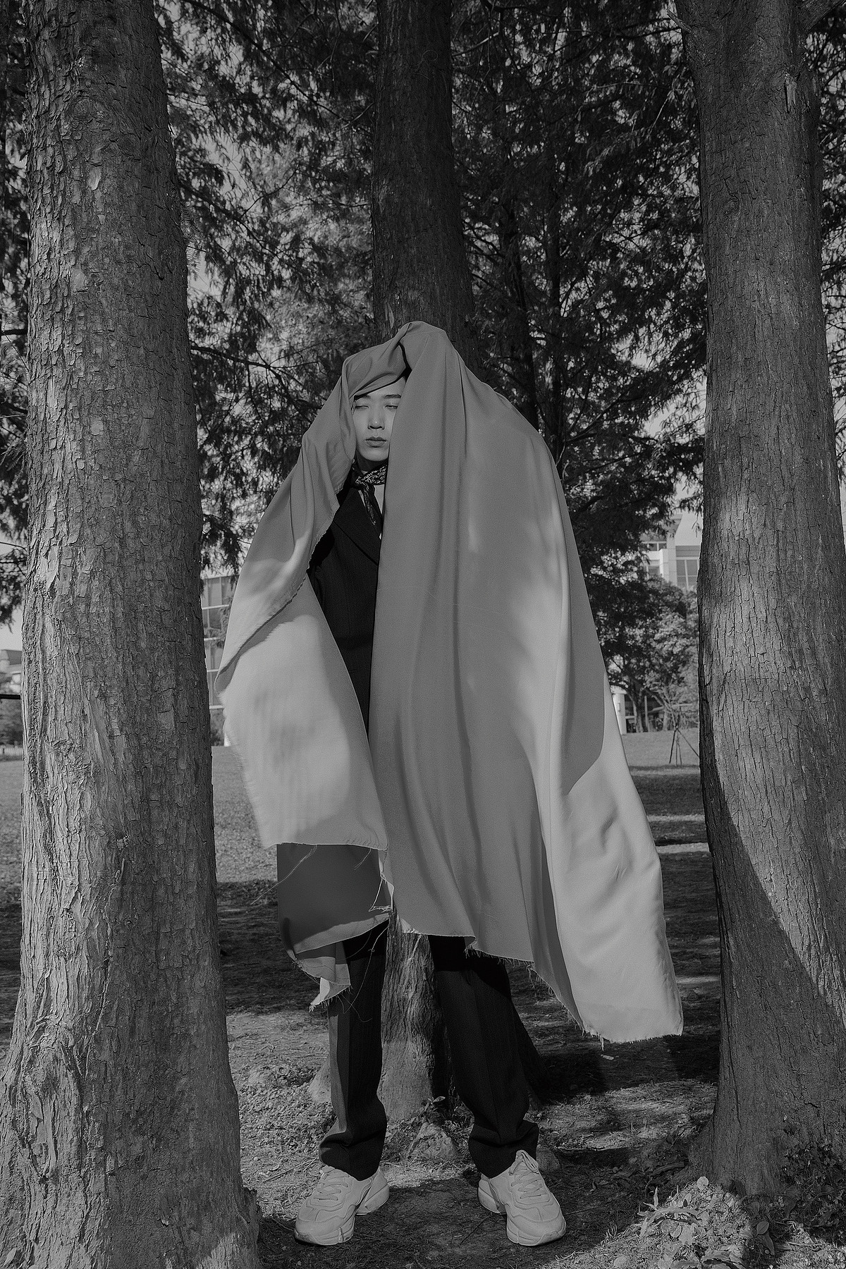 SHELTER — Look 5