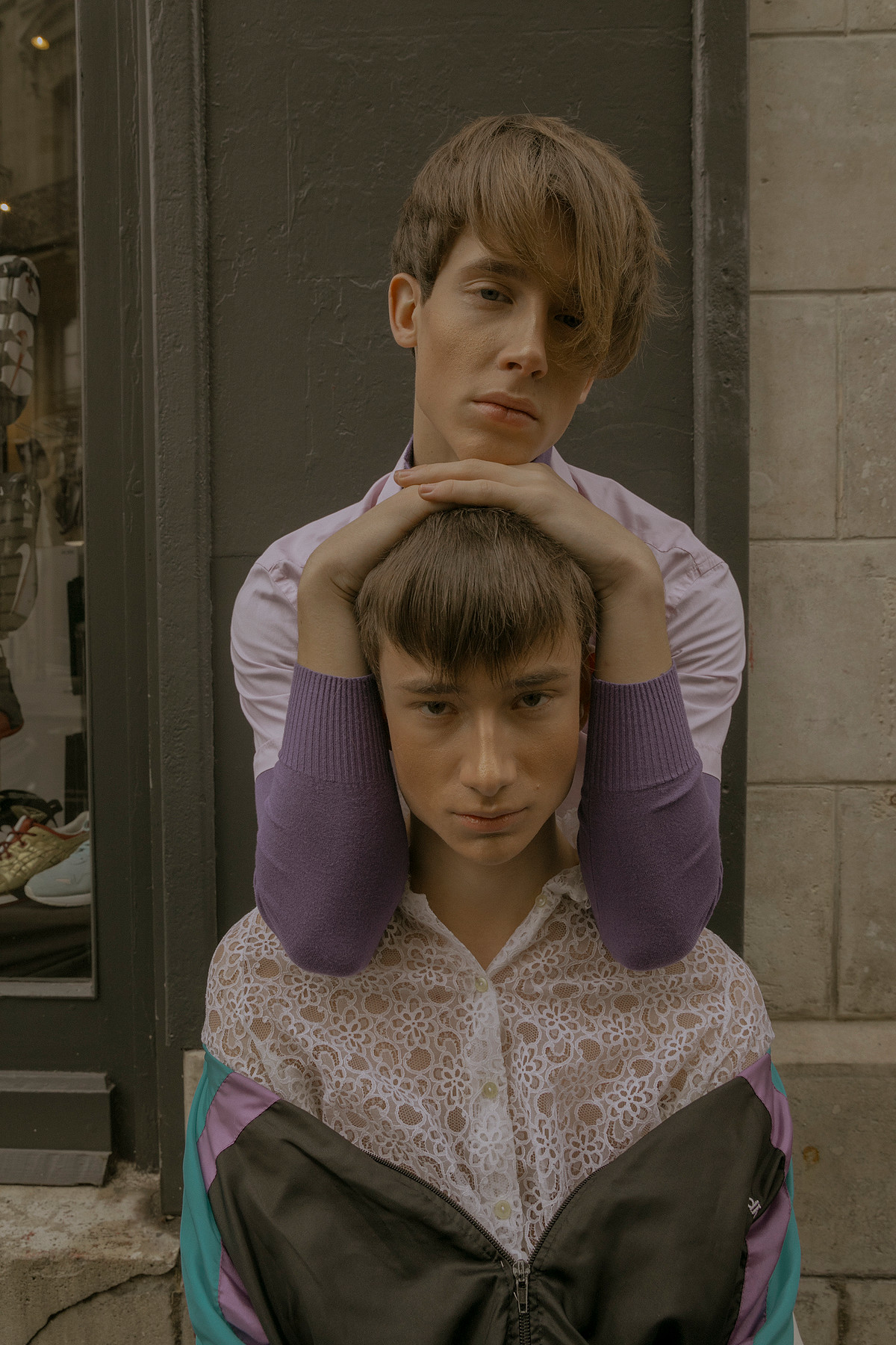 SYNONYM — Look 6