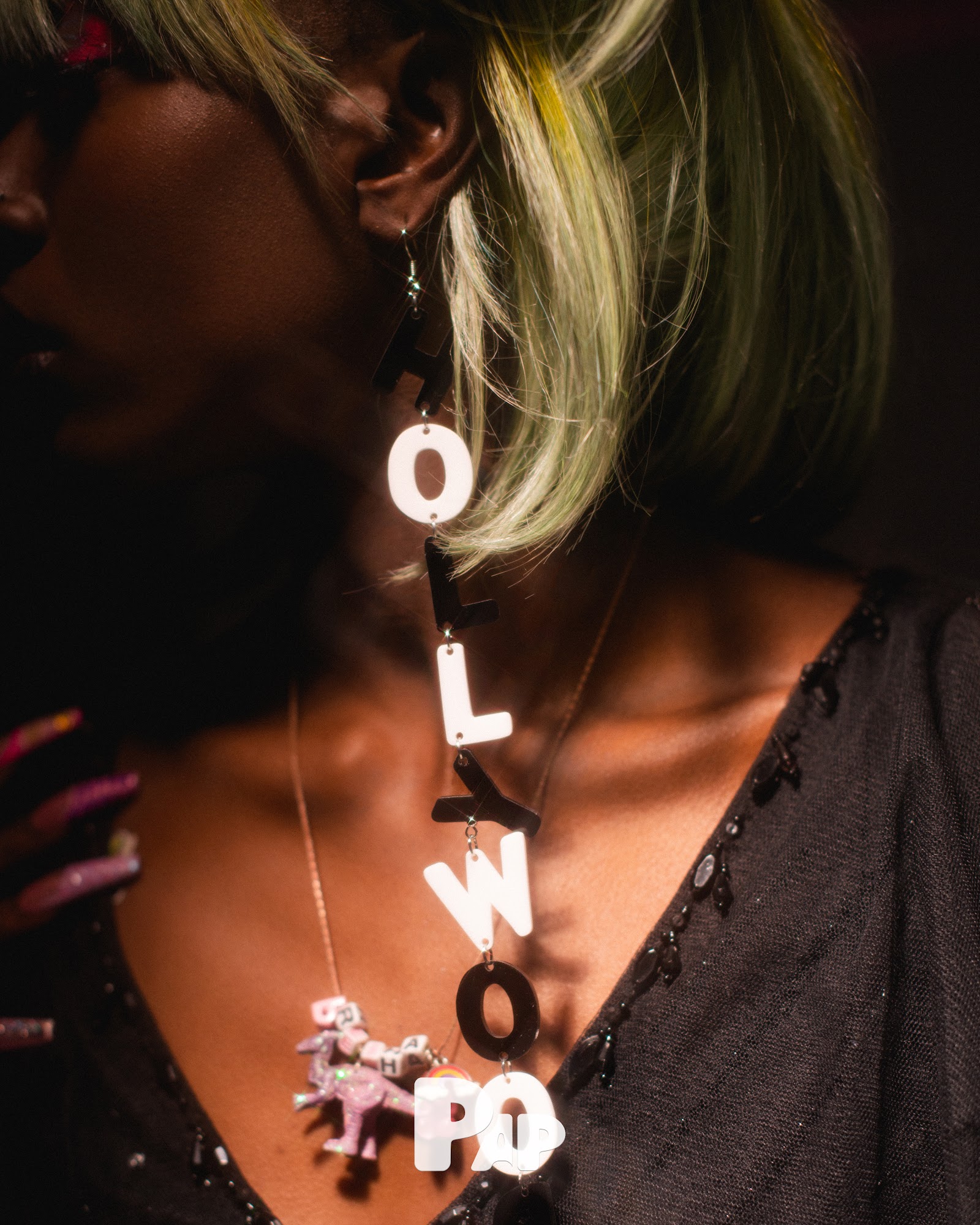 IN THE MOOD FOR KARAOKE — Look 11