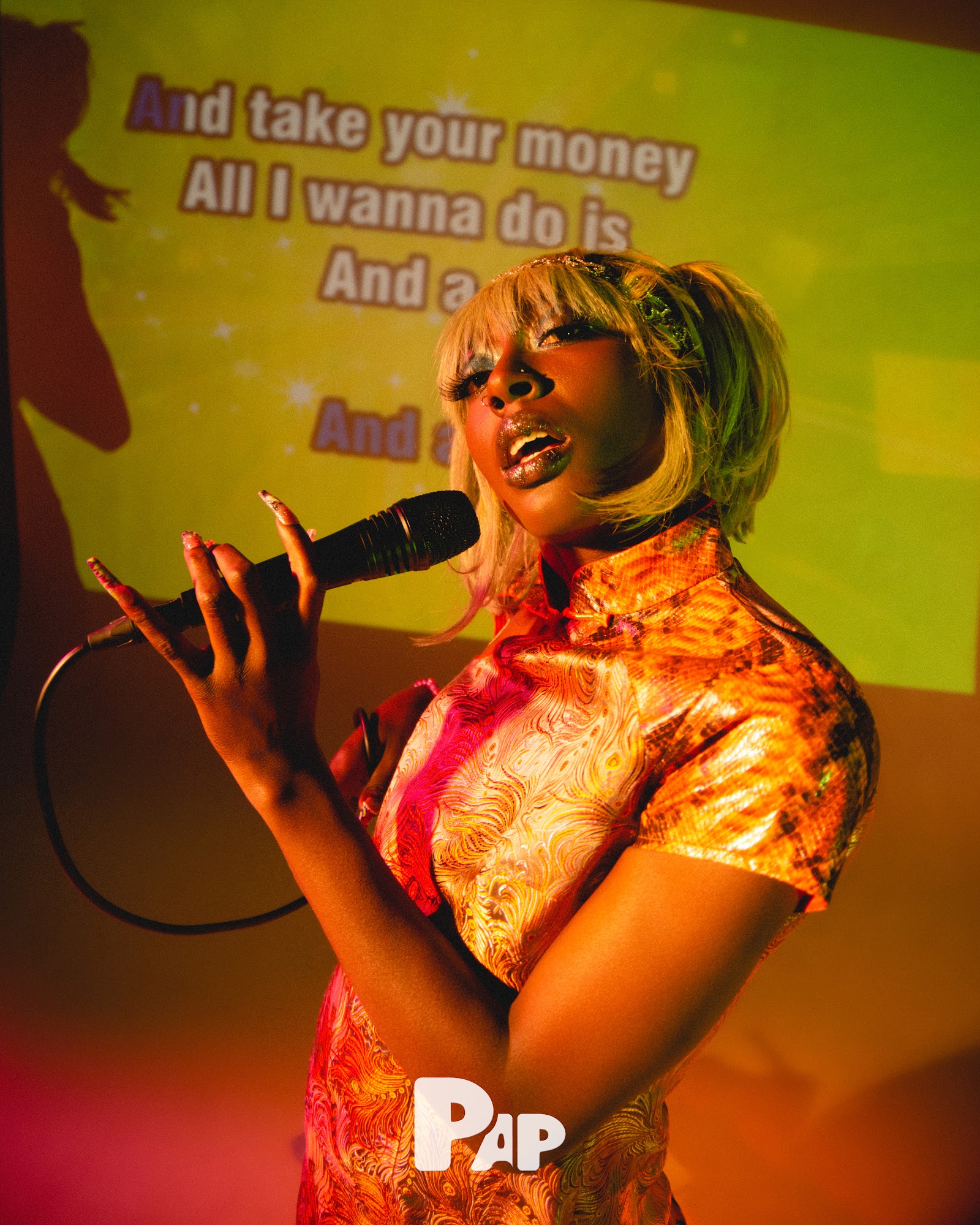 IN THE MOOD FOR KARAOKE — Look 13