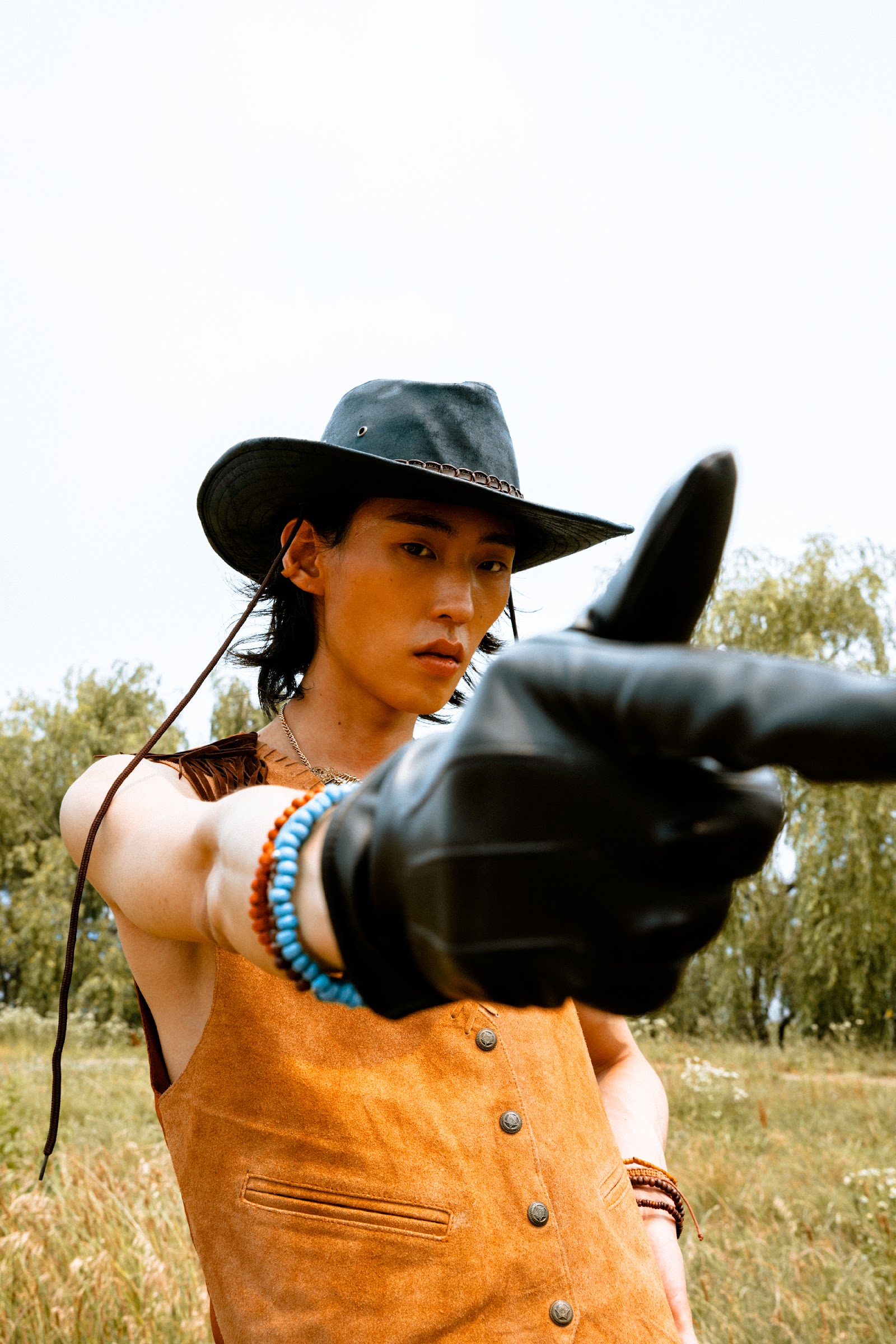 WESTERN BOYS IN FOREST — Look 16