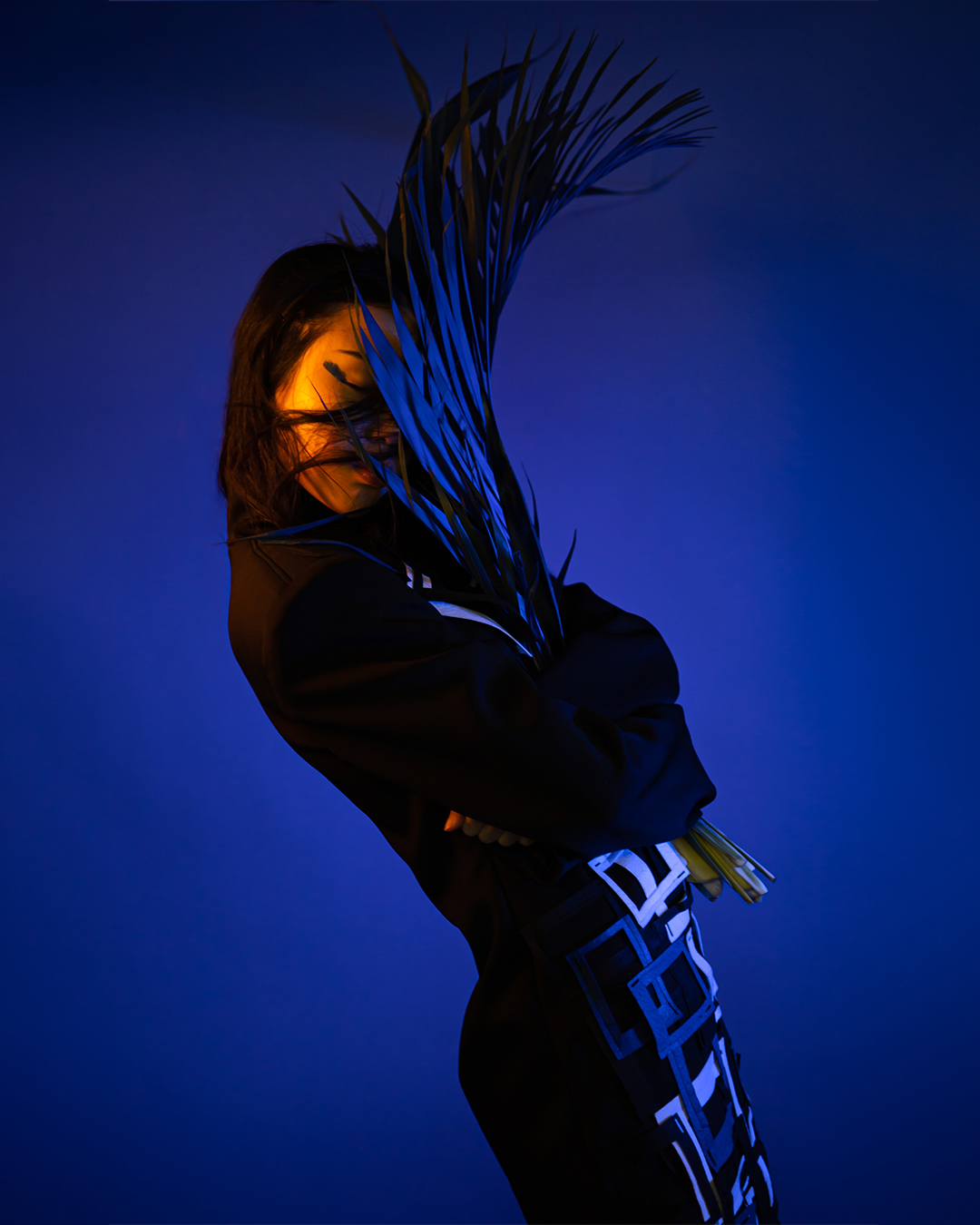 DANCING WATER — Look 9
