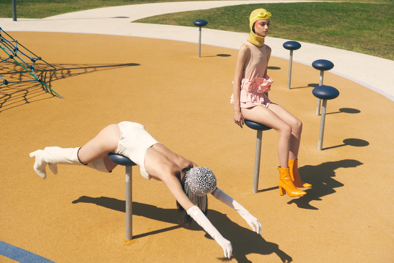 IN THE END OF SUMMER TIME — Look 6