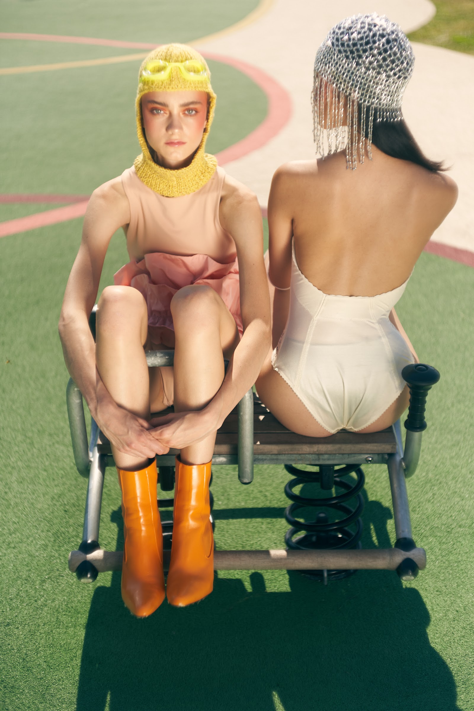IN THE END OF SUMMER TIME — Look 9
