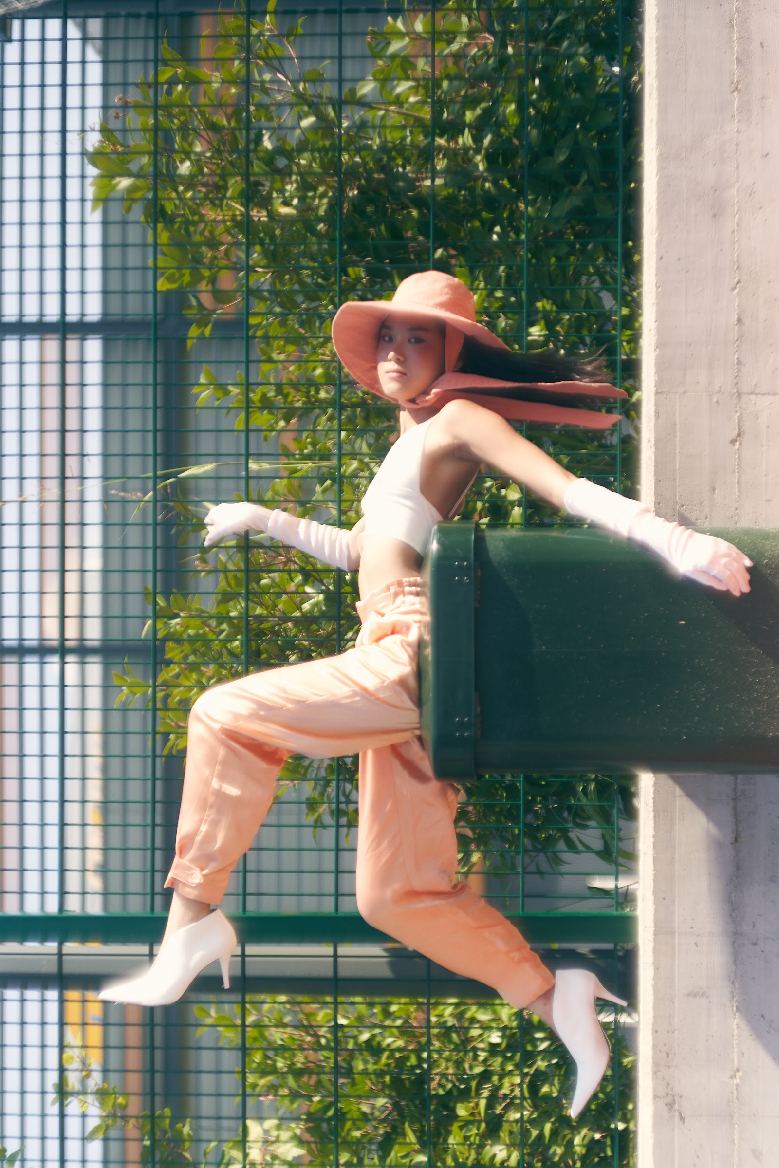 IN THE END OF SUMMER TIME — Look 14