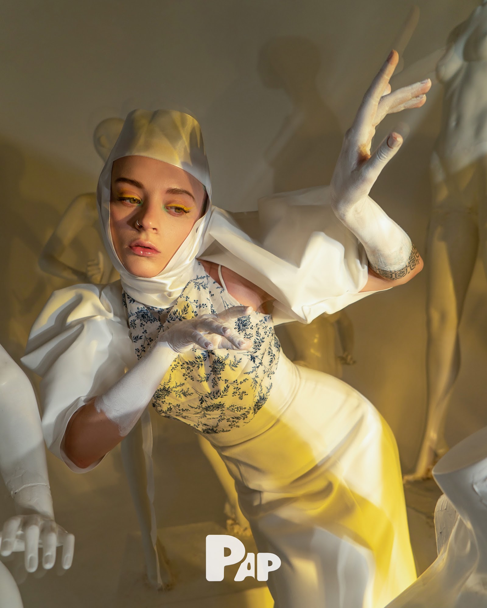 ESCAPISM — Look 5