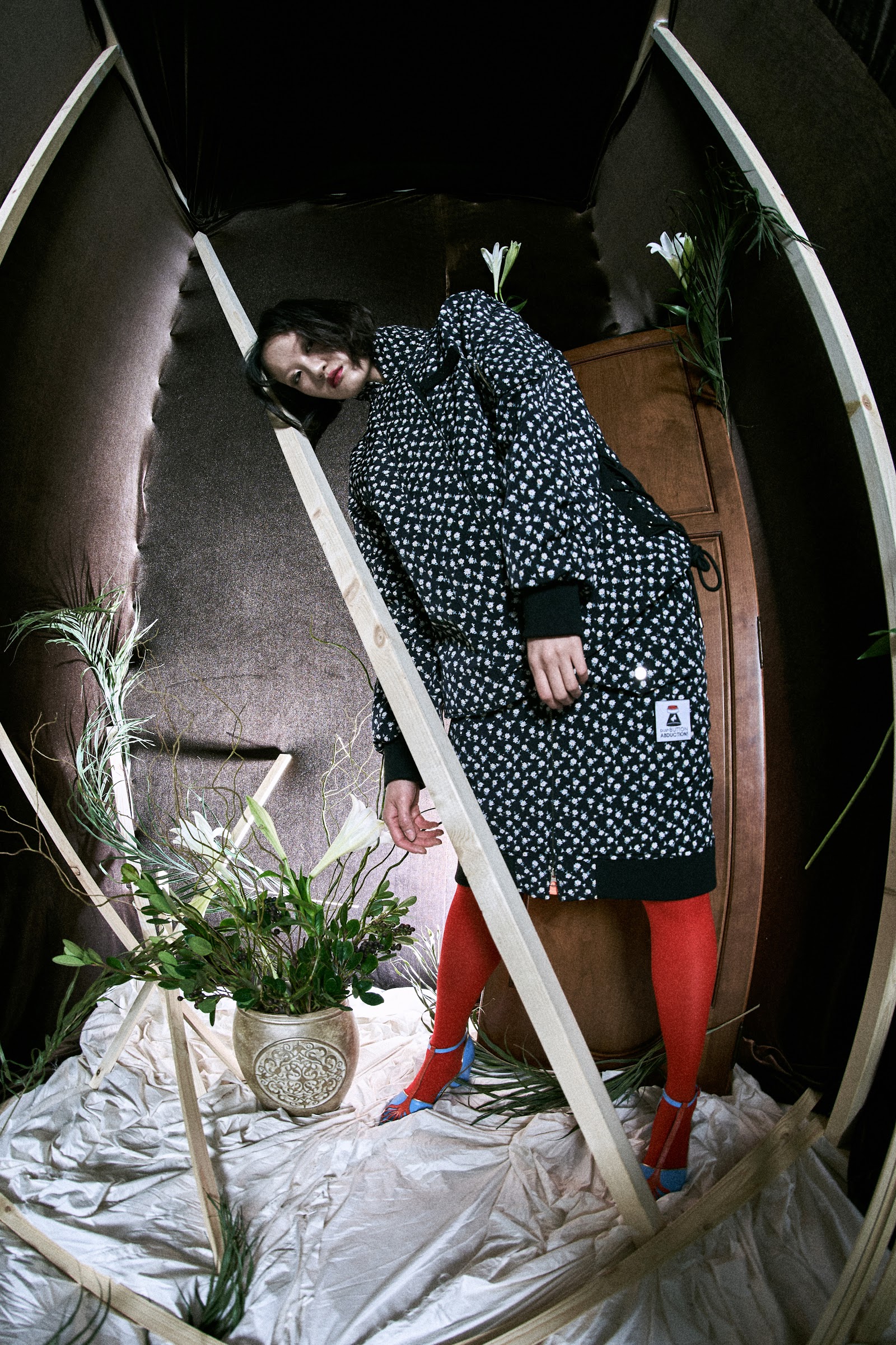 SHOPPING ADDICTION — Look 5