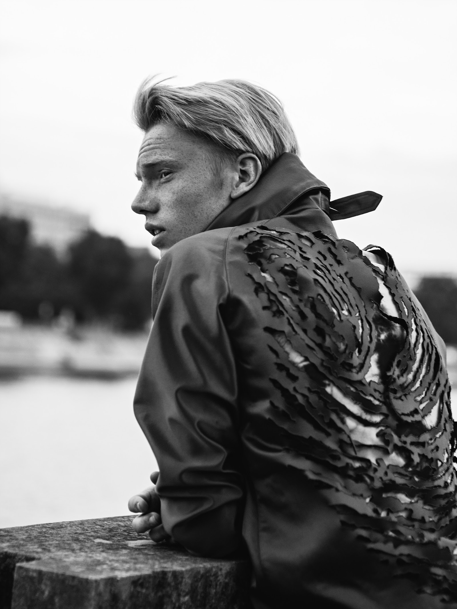 EASY TARGETS — Look 10