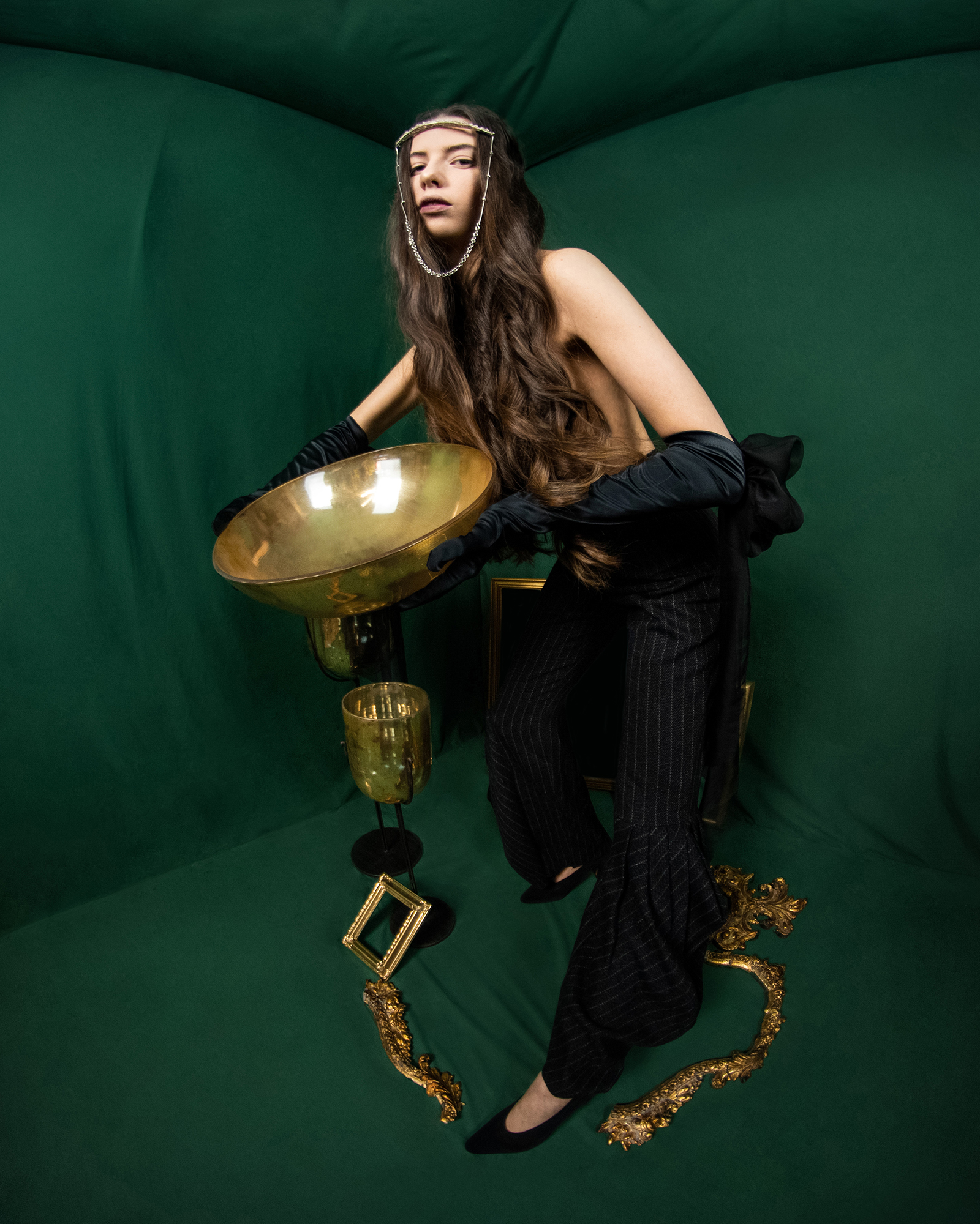 THE EYE OF THE WITCH — Look 9
