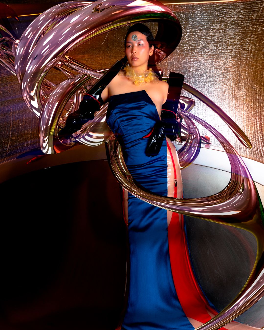 Volatile optic — Look 8