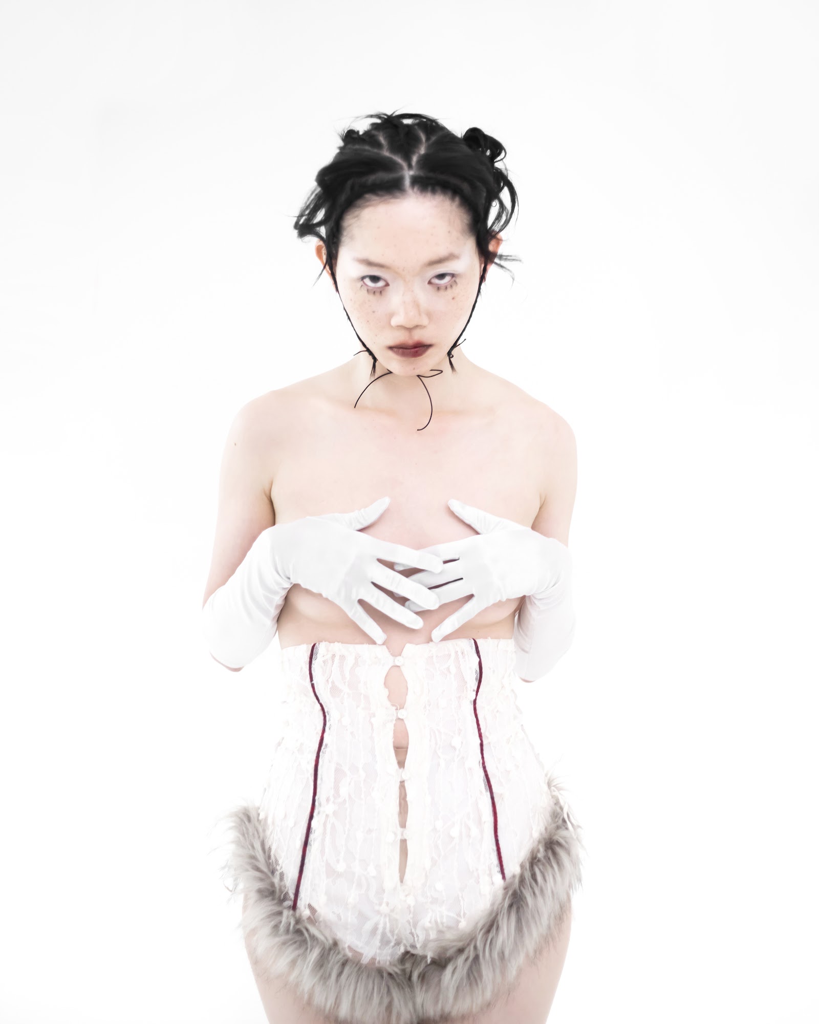 BENEATH THE SKIN — Look 5