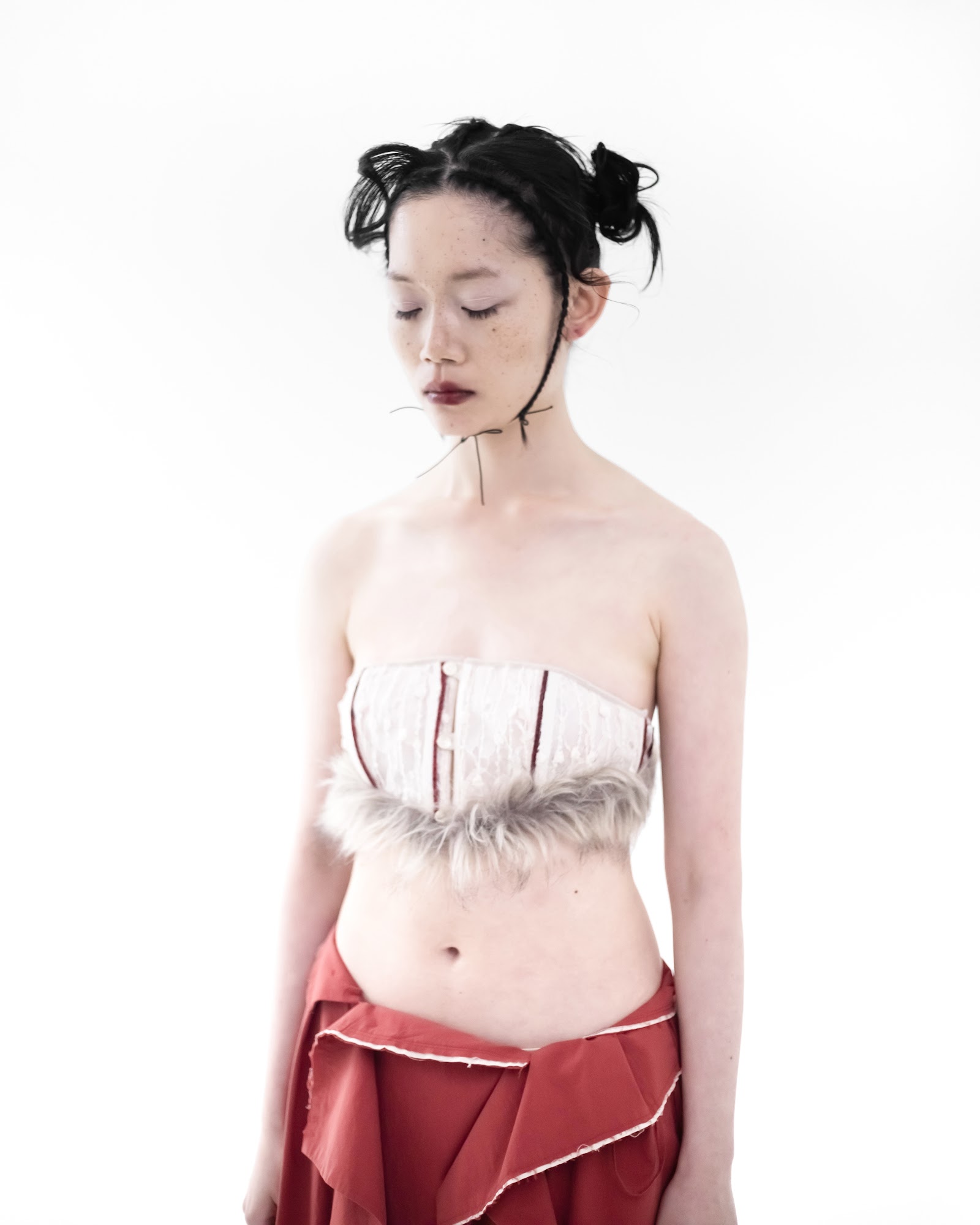 BENEATH THE SKIN — Look 7