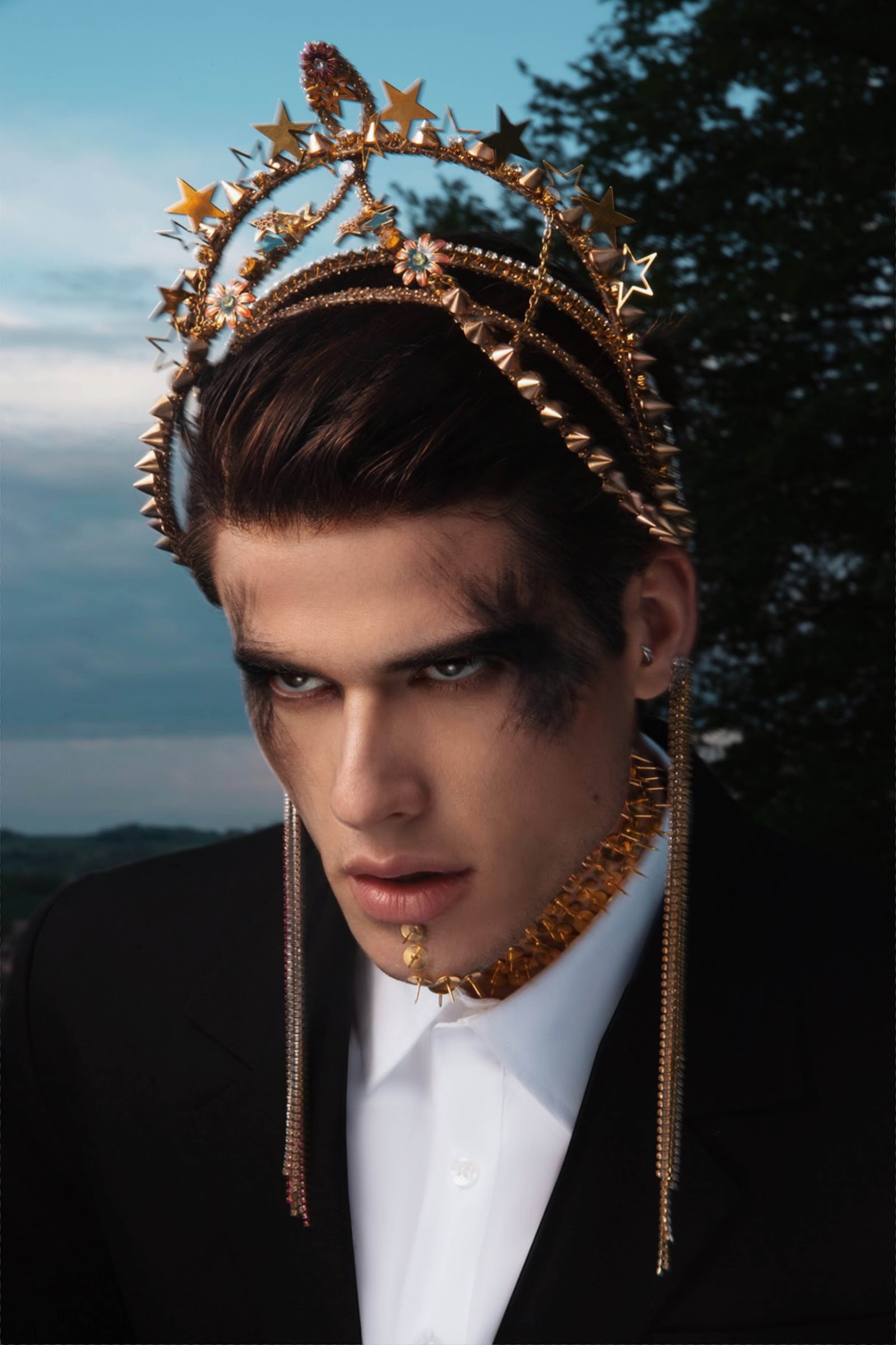 THE WOLF — Look 2
