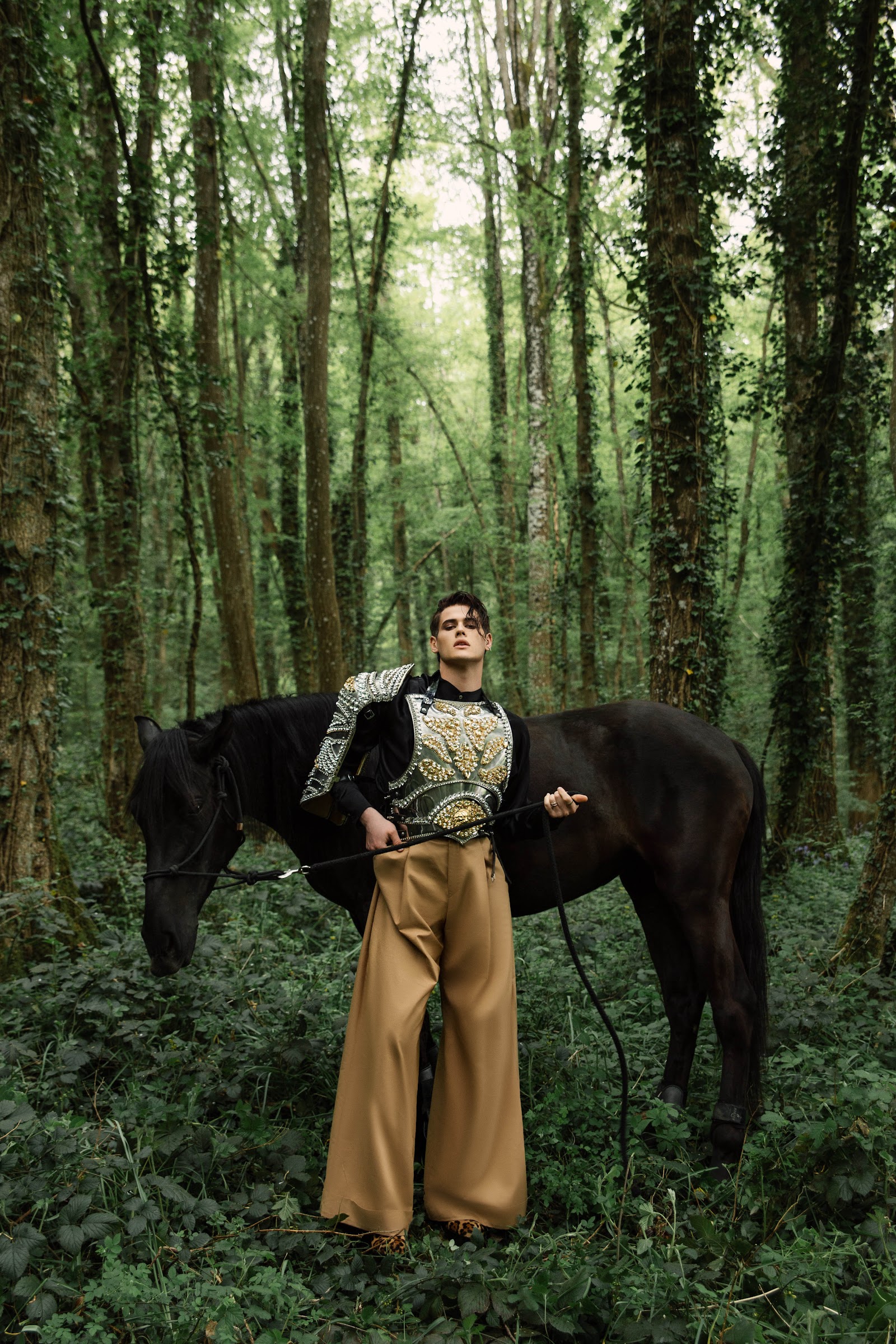THE WOLF — Look 6